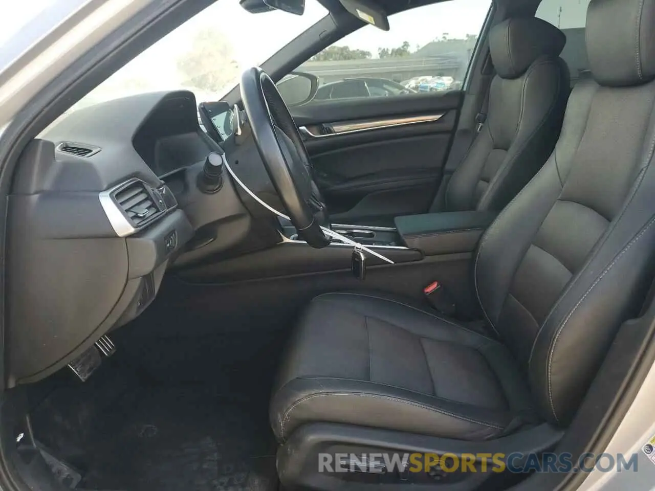 7 Photograph of a damaged car 1HGCV1F33KA047026 HONDA ACCORD 2019
