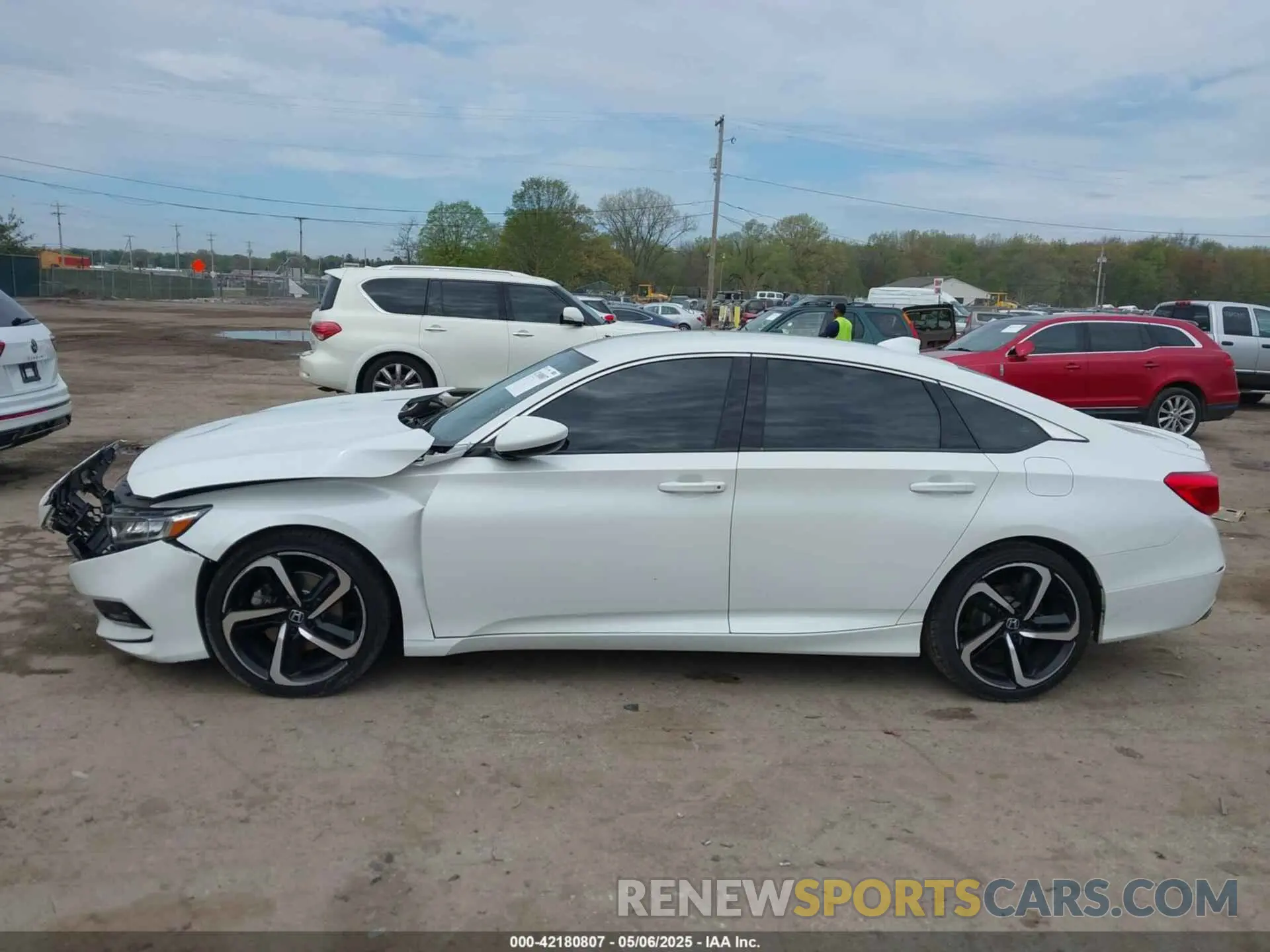 14 Photograph of a damaged car 1HGCV1F33KA060746 HONDA ACCORD 2019