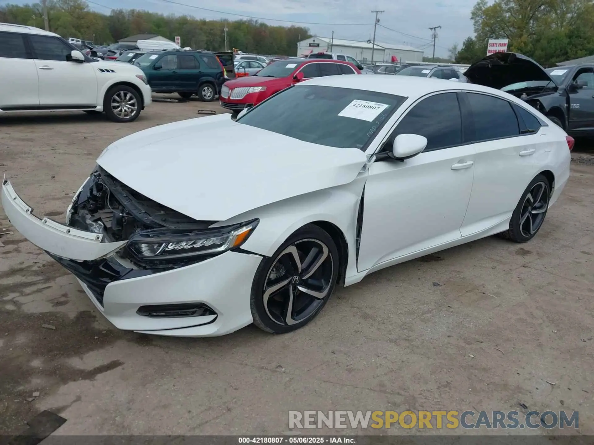 2 Photograph of a damaged car 1HGCV1F33KA060746 HONDA ACCORD 2019