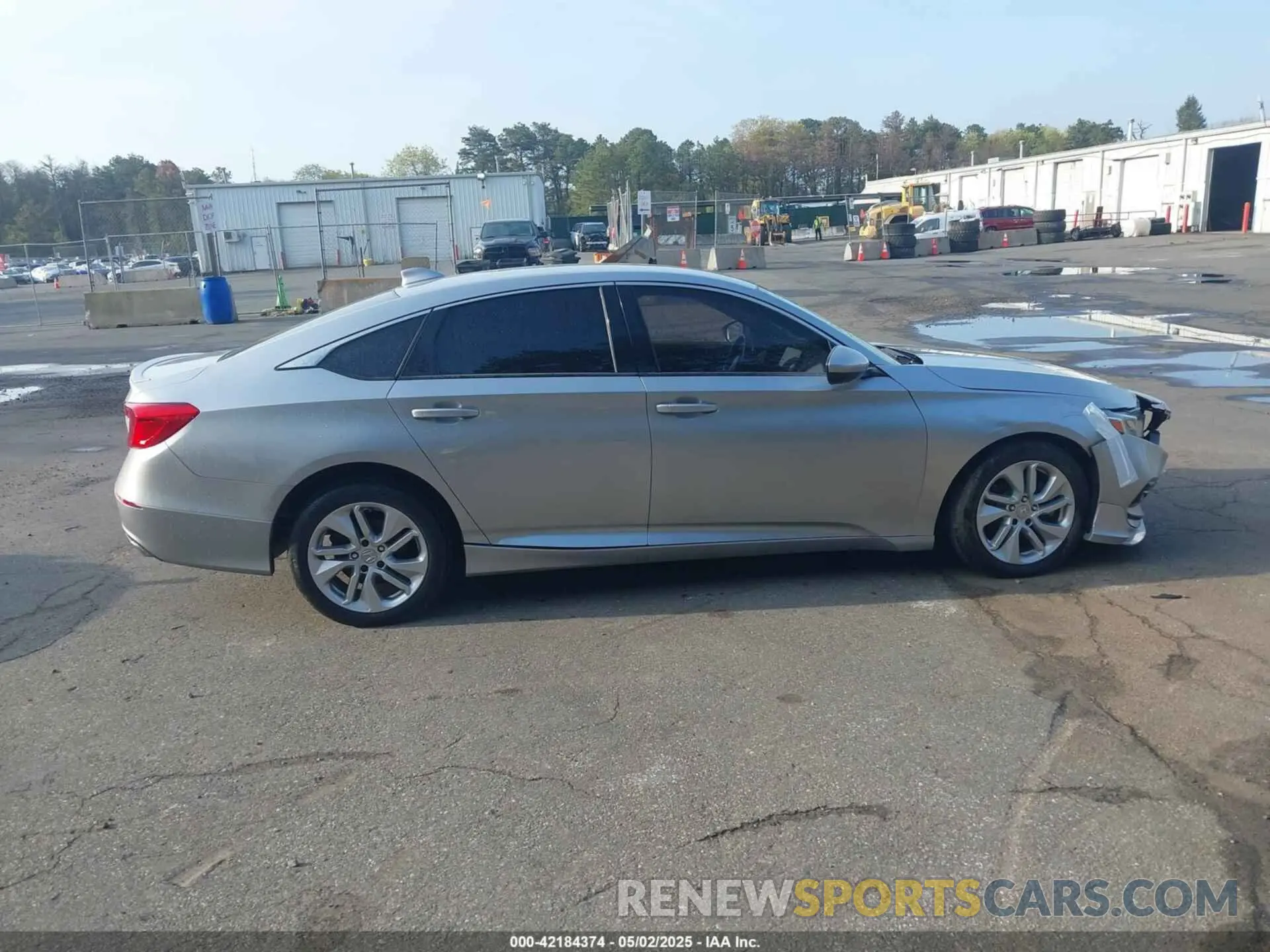 13 Photograph of a damaged car 1HGCV1F33KA096761 HONDA ACCORD 2019