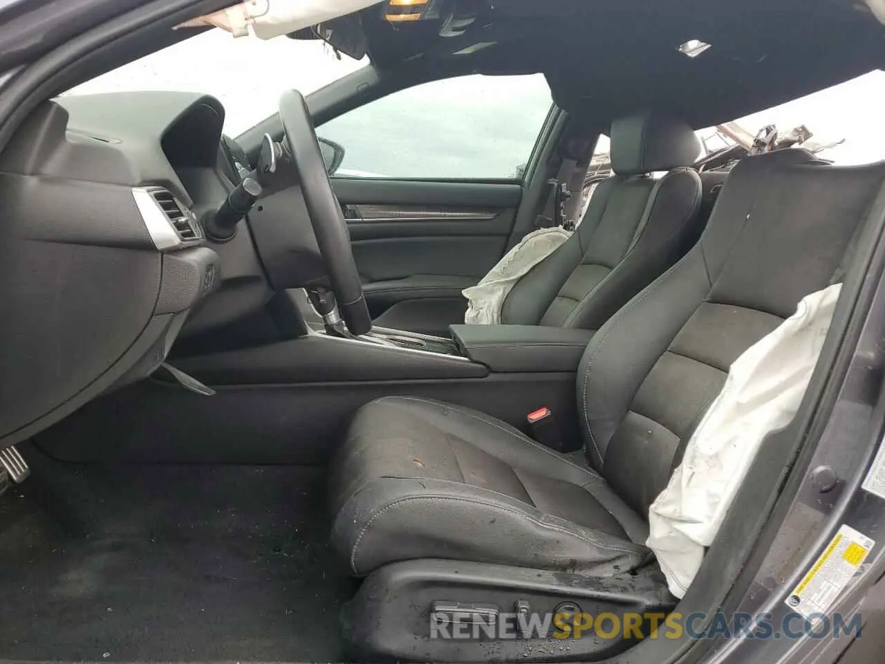 7 Photograph of a damaged car 1HGCV1F33KA099501 HONDA ACCORD 2019