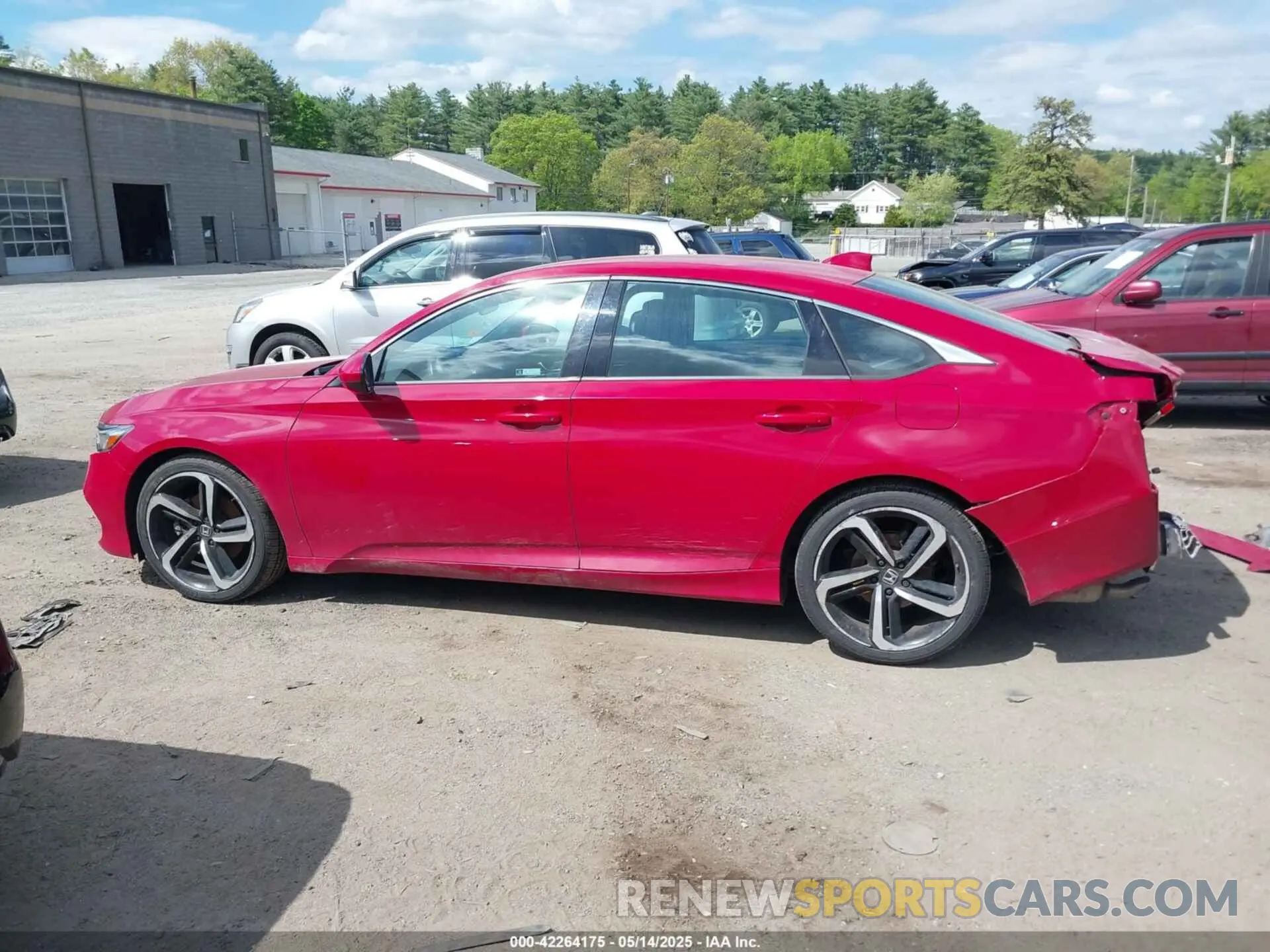15 Photograph of a damaged car 1HGCV1F33KA102381 HONDA ACCORD 2019