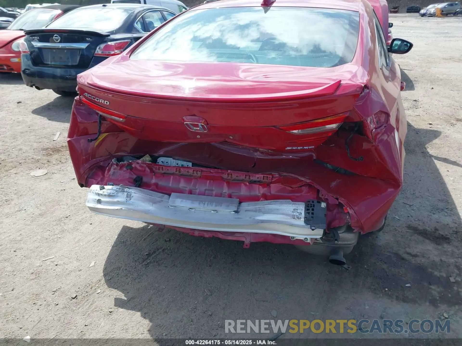 6 Photograph of a damaged car 1HGCV1F33KA102381 HONDA ACCORD 2019