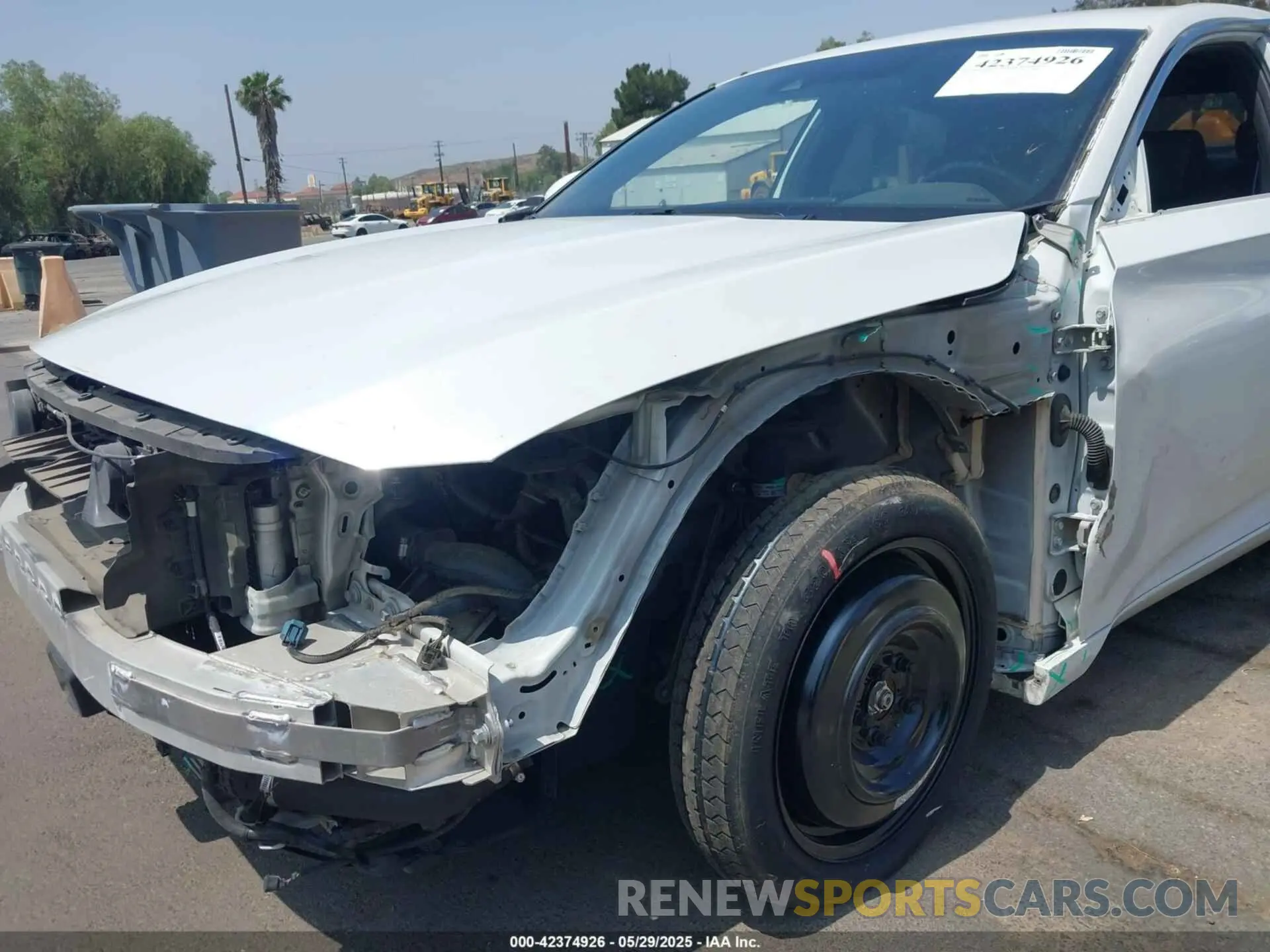 18 Photograph of a damaged car 1HGCV1F33KA173399 HONDA ACCORD 2019