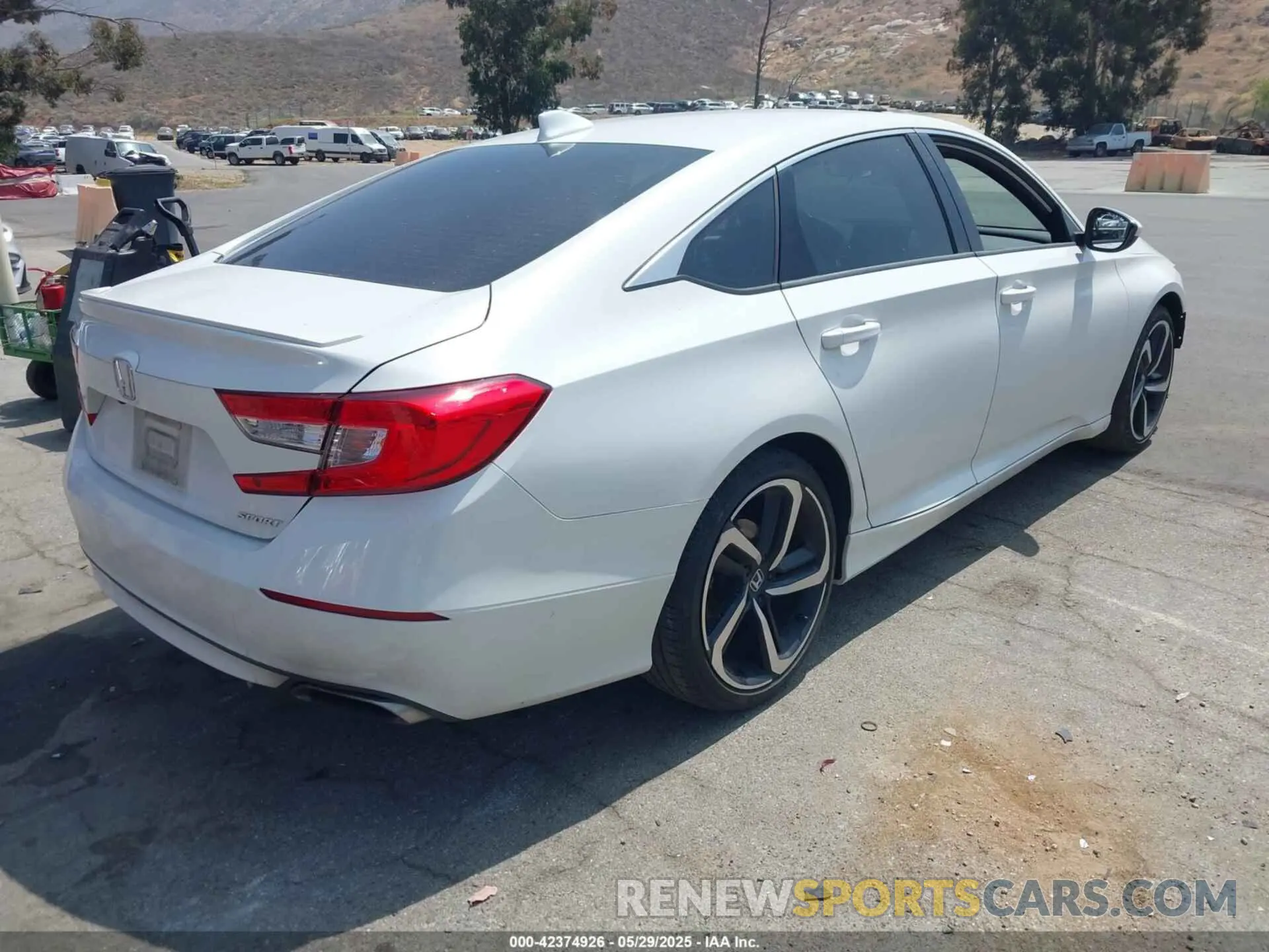 4 Photograph of a damaged car 1HGCV1F33KA173399 HONDA ACCORD 2019