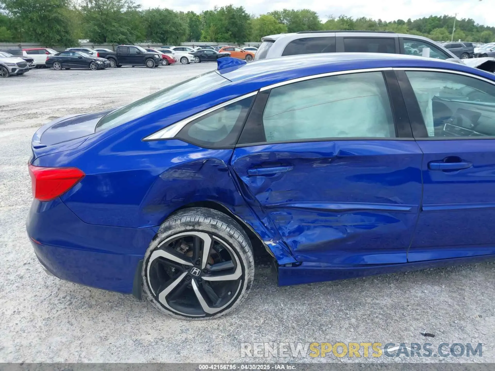 6 Photograph of a damaged car 1HGCV1F34KA001009 HONDA ACCORD 2019