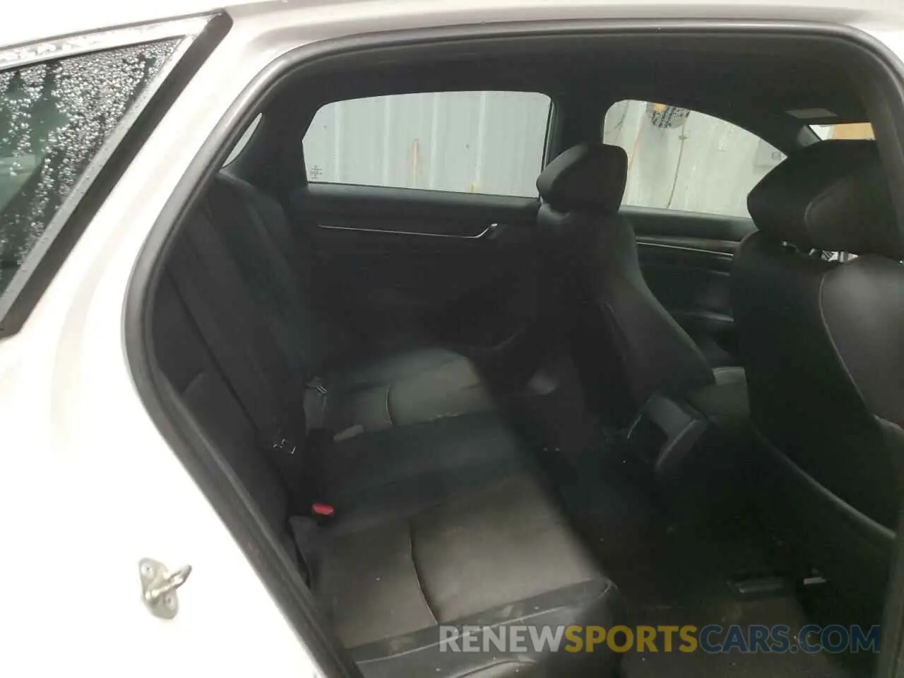 10 Photograph of a damaged car 1HGCV1F34KA009191 HONDA ACCORD 2019