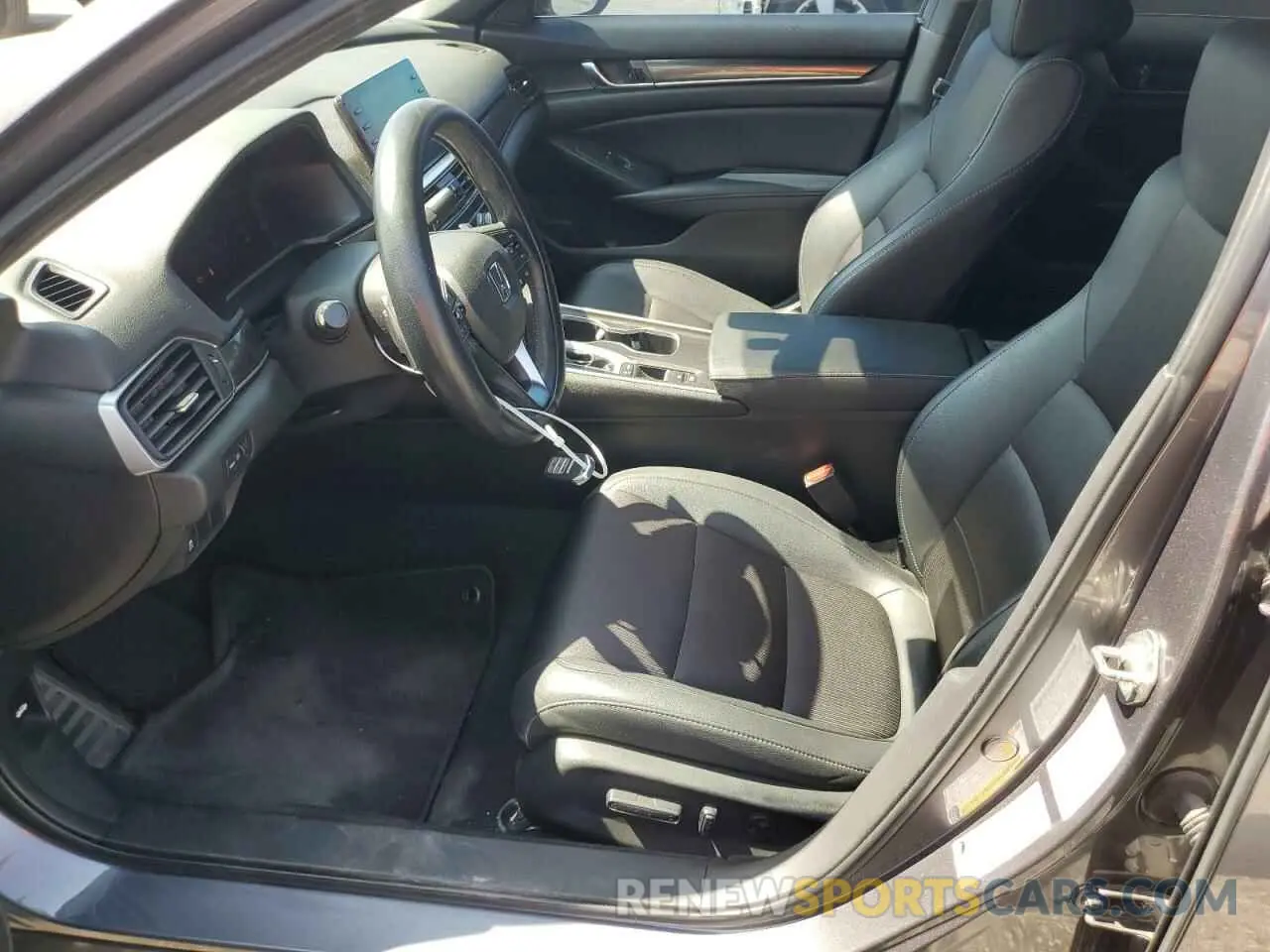 7 Photograph of a damaged car 1HGCV1F34KA033619 HONDA ACCORD 2019