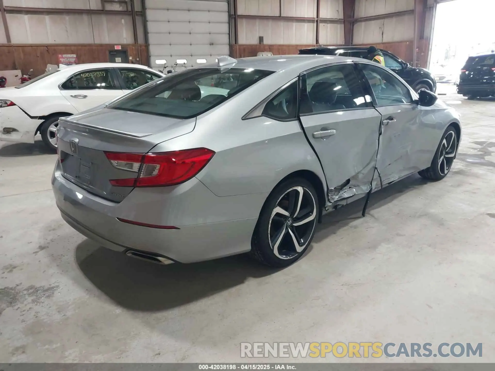 4 Photograph of a damaged car 1HGCV1F34KA037914 HONDA ACCORD 2019