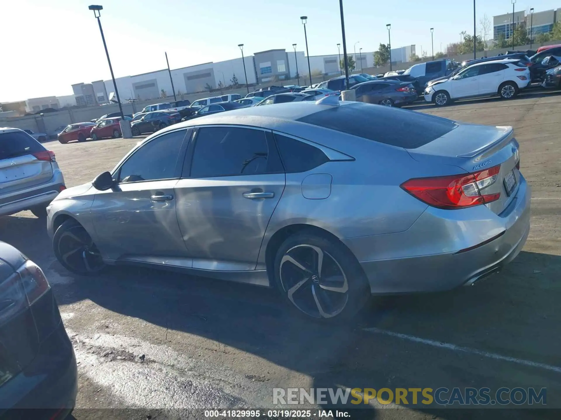 15 Photograph of a damaged car 1HGCV1F34KA051781 HONDA ACCORD 2019