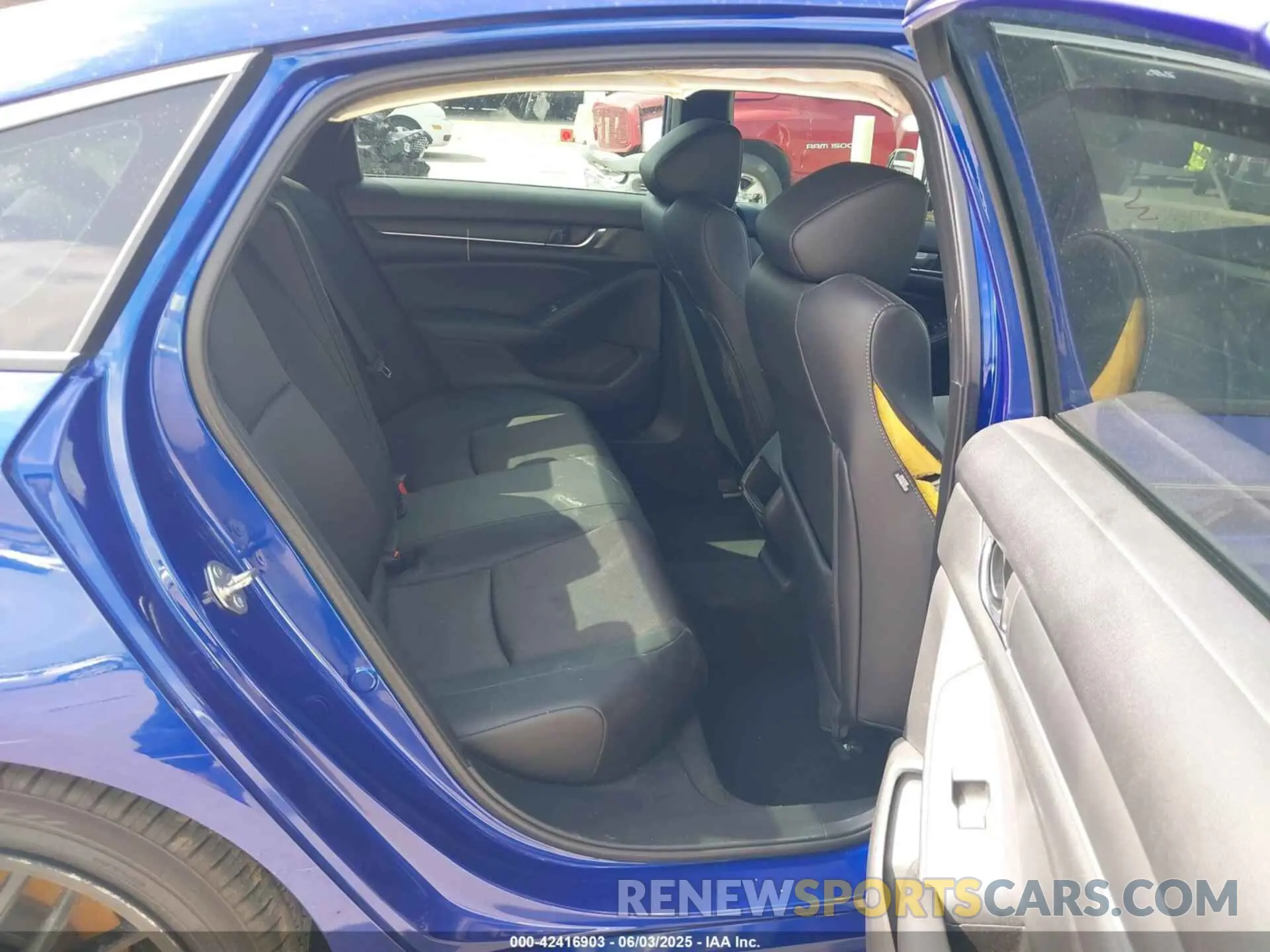 8 Photograph of a damaged car 1HGCV1F34KA055605 HONDA ACCORD 2019