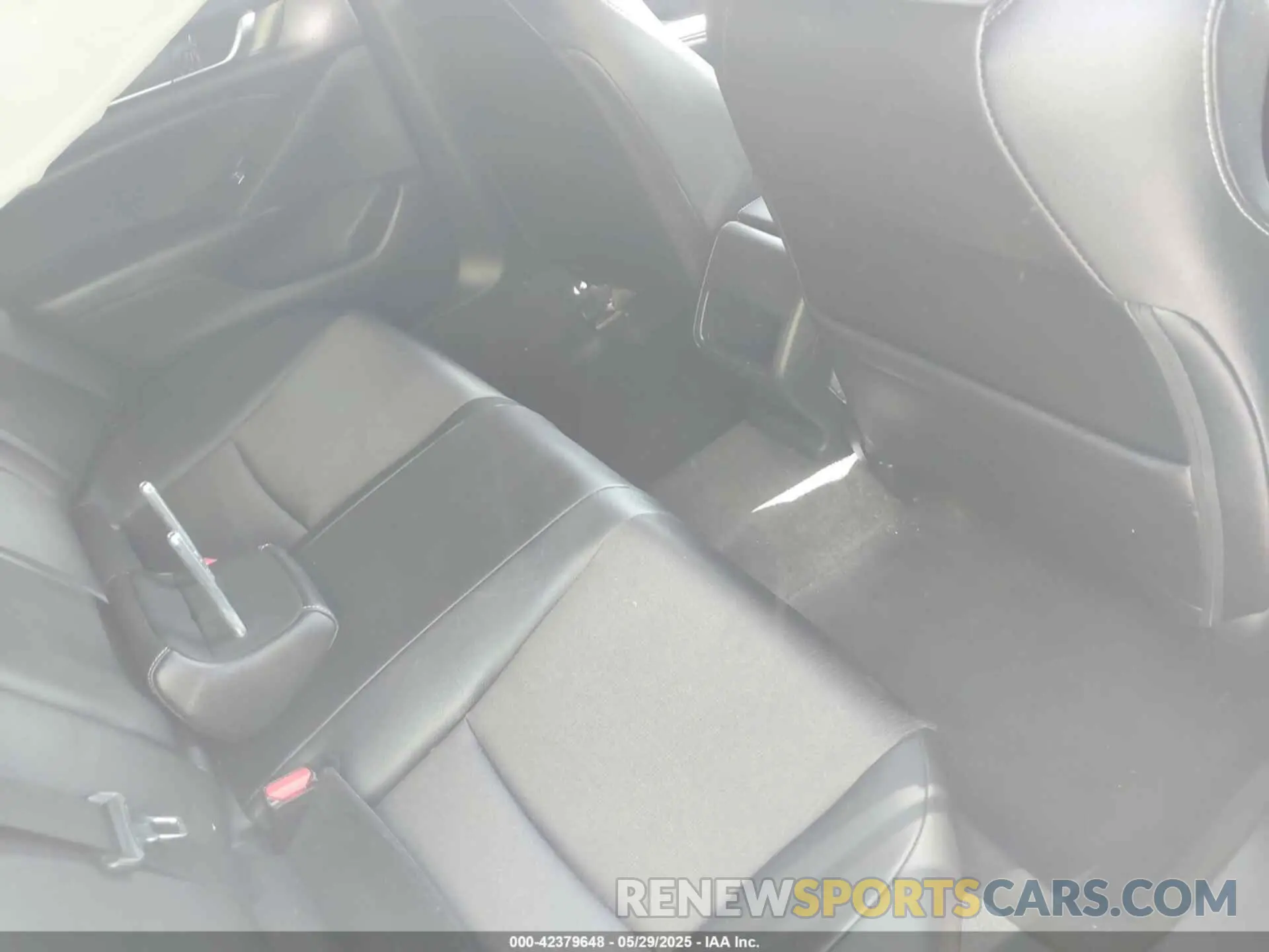 8 Photograph of a damaged car 1HGCV1F34KA060769 HONDA ACCORD 2019