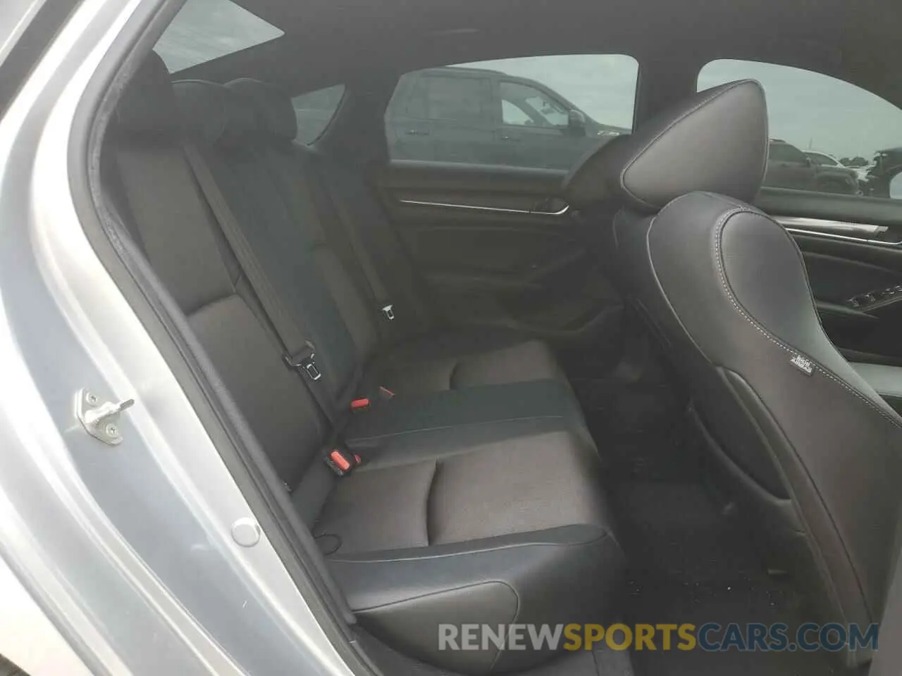 10 Photograph of a damaged car 1HGCV1F34KA089091 HONDA ACCORD 2019