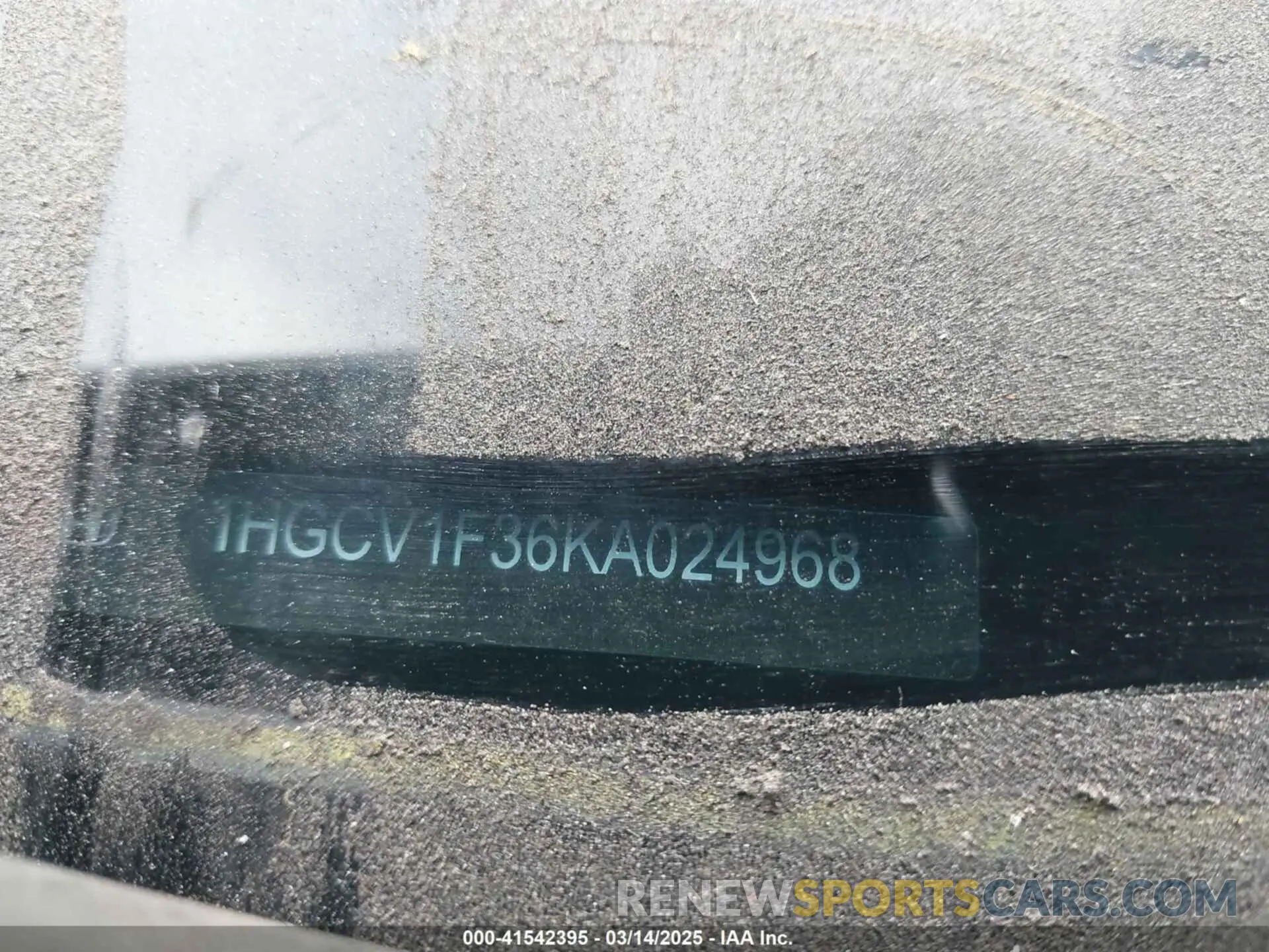 18 Photograph of a damaged car 1HGCV1F34KA119027 HONDA ACCORD 2019