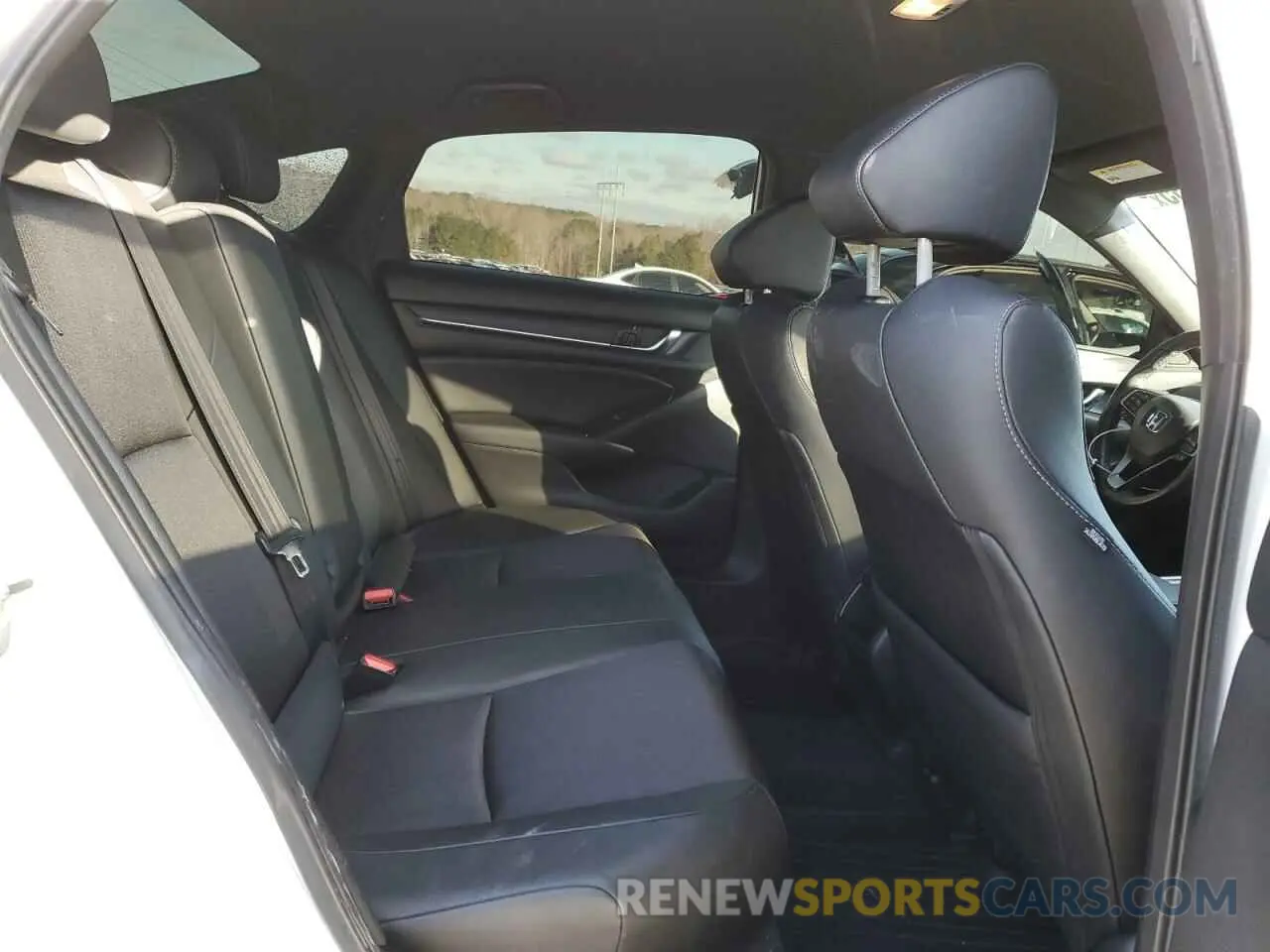 10 Photograph of a damaged car 1HGCV1F34KA149323 HONDA ACCORD 2019