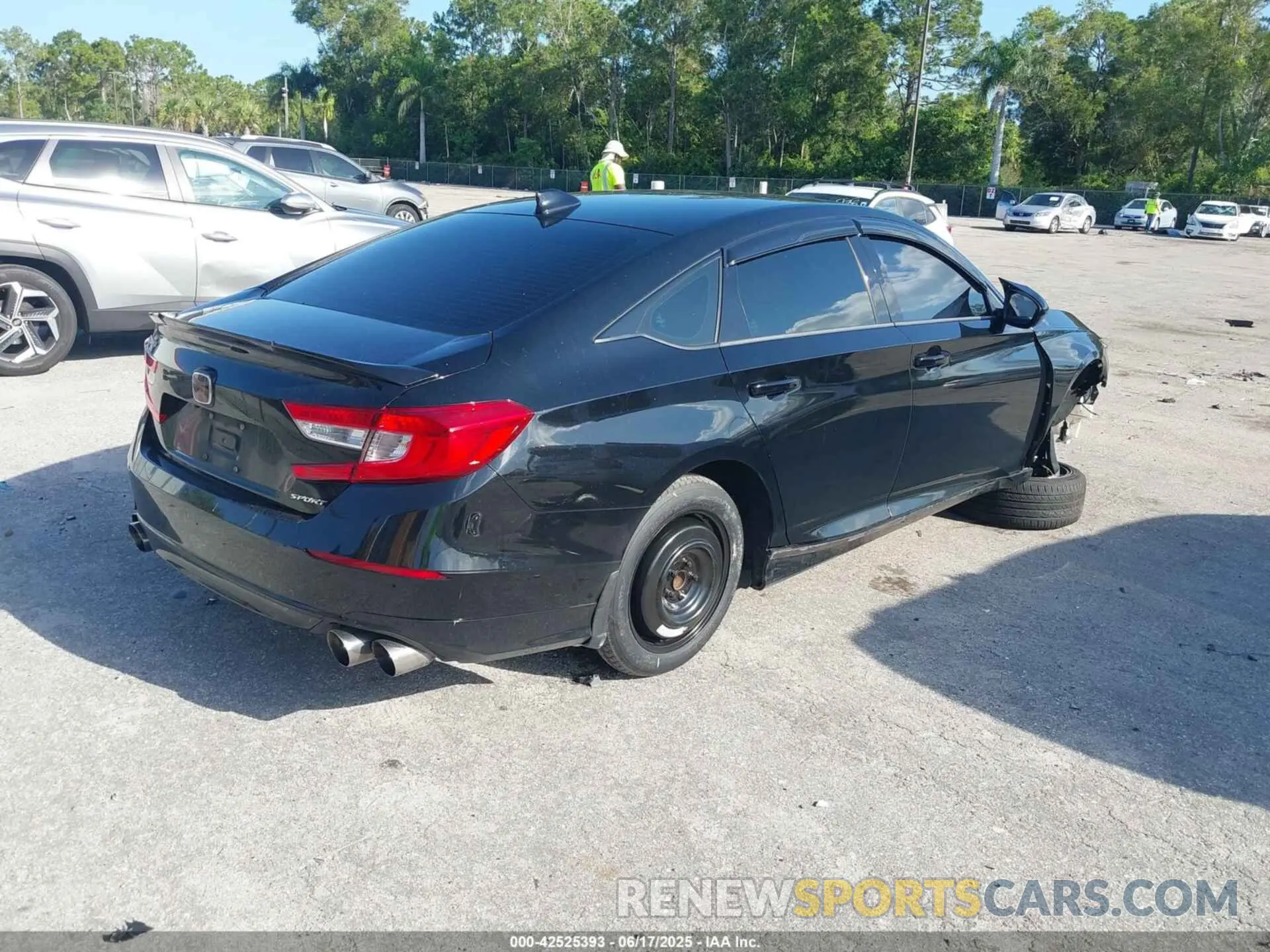 4 Photograph of a damaged car 1HGCV1F34KA155624 HONDA ACCORD 2019