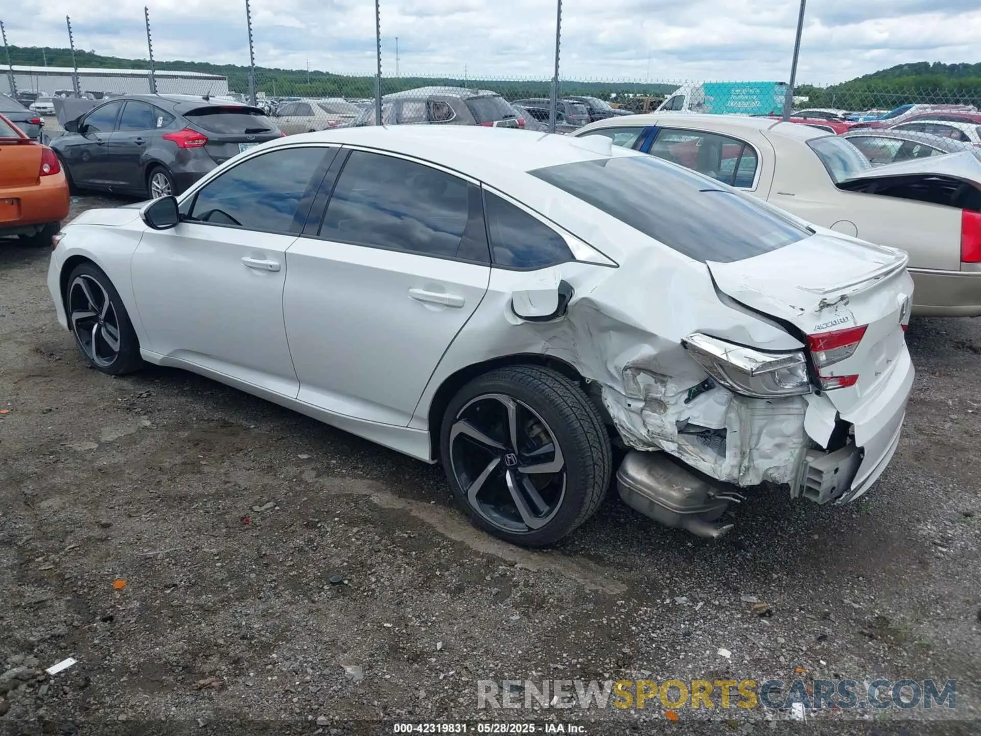 3 Photograph of a damaged car 1HGCV1F34KA175887 HONDA ACCORD 2019