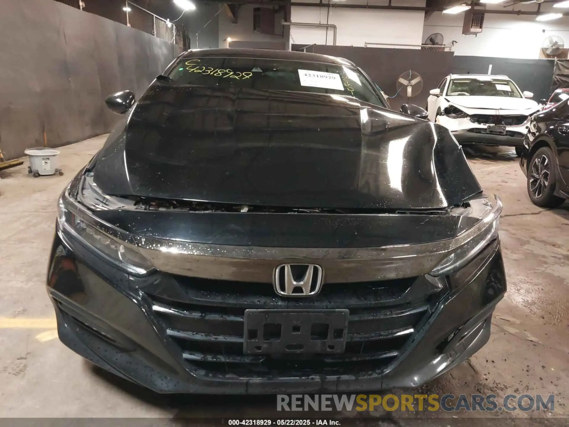 6 Photograph of a damaged car 1HGCV1F35KA005750 HONDA ACCORD 2019