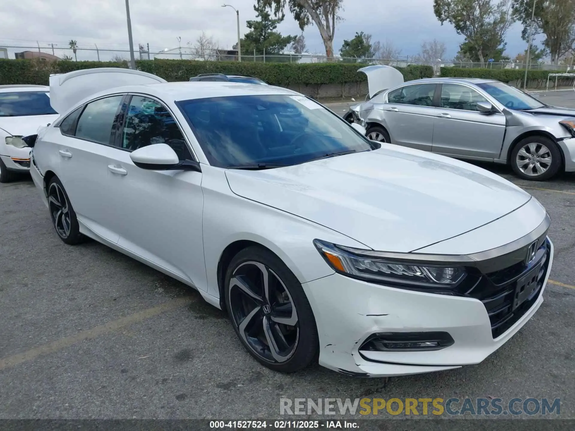 1 Photograph of a damaged car 1HGCV1F35KA009247 HONDA ACCORD 2019