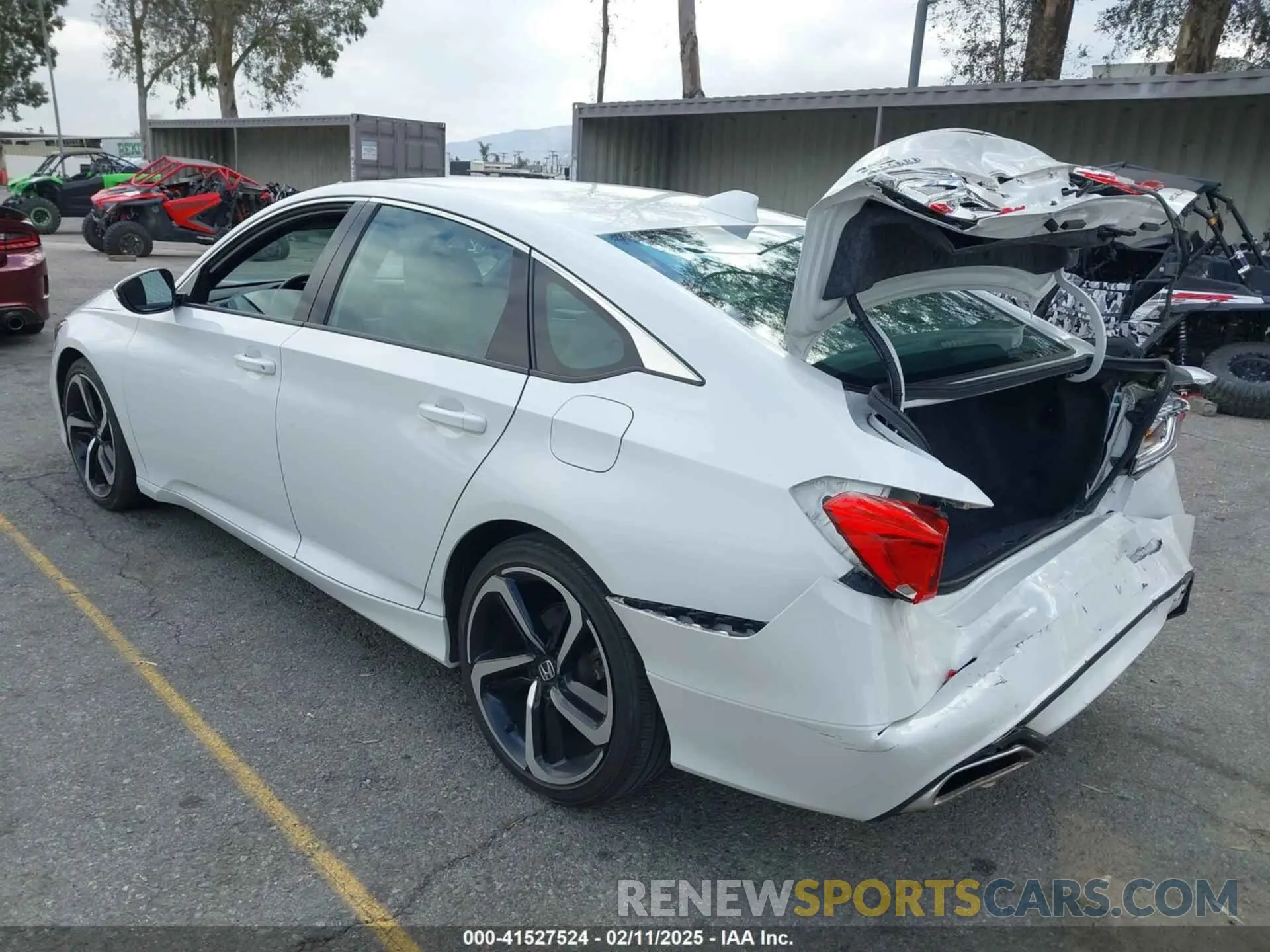 3 Photograph of a damaged car 1HGCV1F35KA009247 HONDA ACCORD 2019