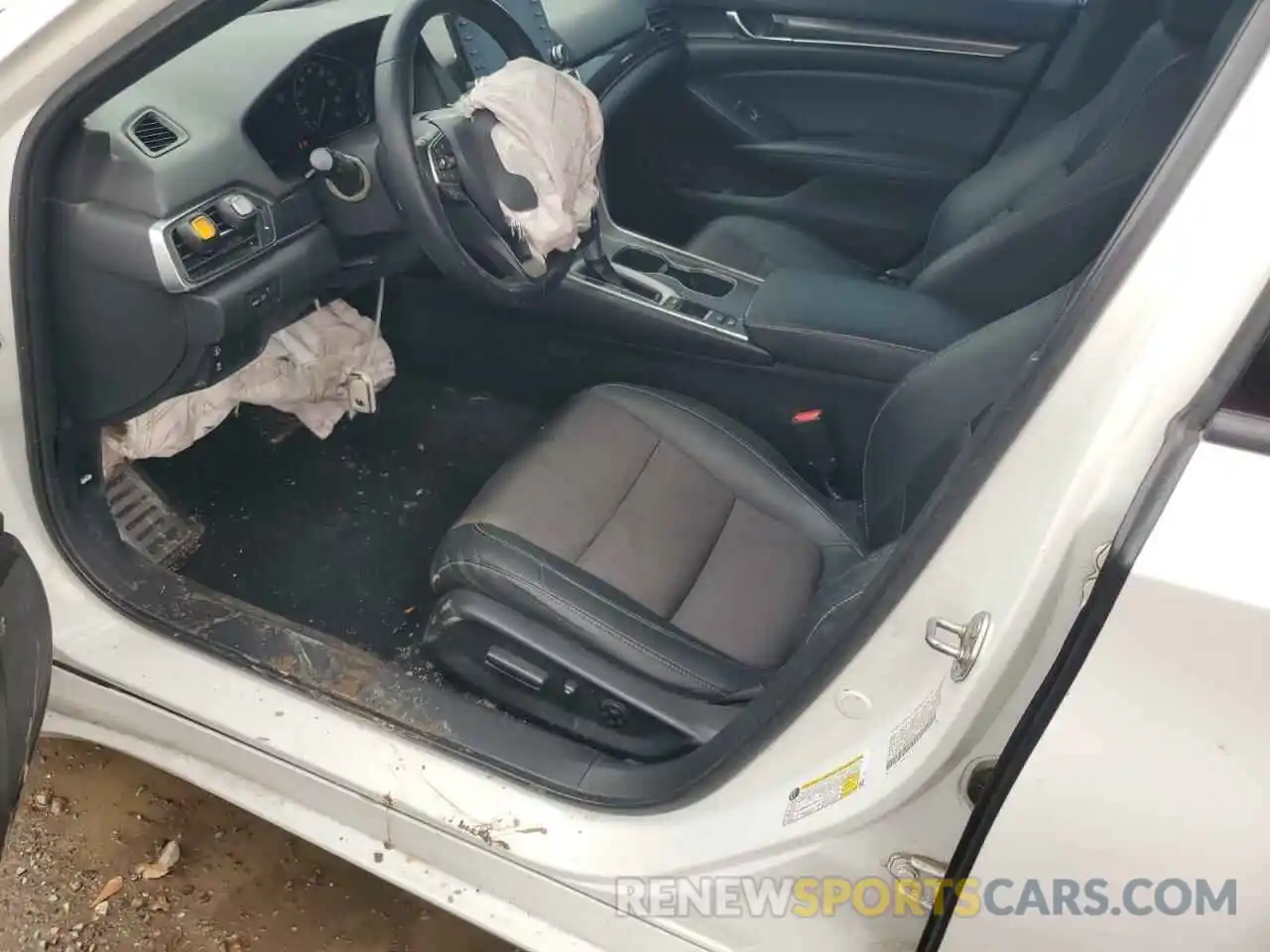 7 Photograph of a damaged car 1HGCV1F35KA010608 HONDA ACCORD 2019