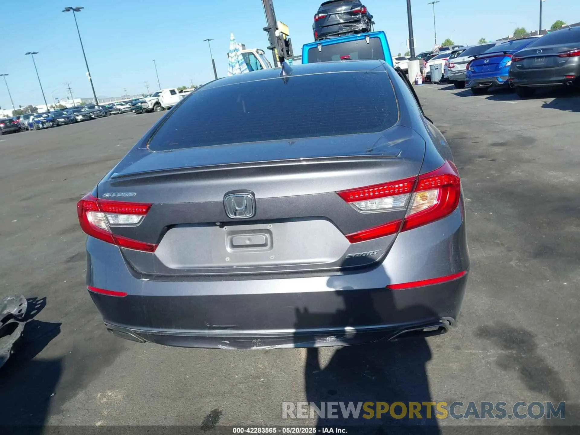 17 Photograph of a damaged car 1HGCV1F35KA018546 HONDA ACCORD 2019