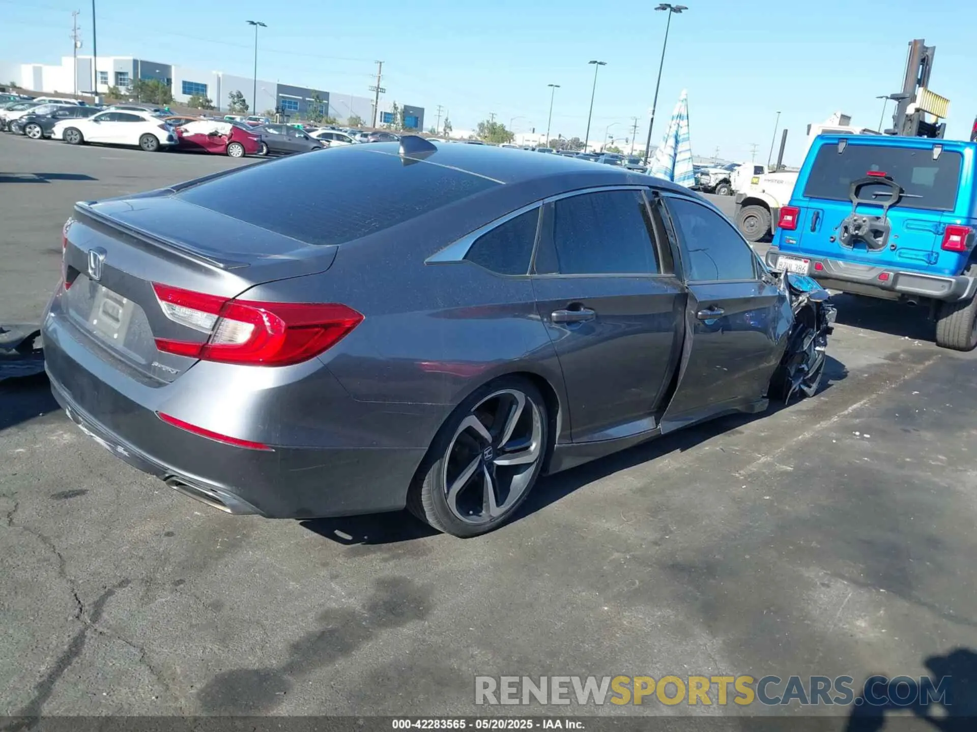 4 Photograph of a damaged car 1HGCV1F35KA018546 HONDA ACCORD 2019