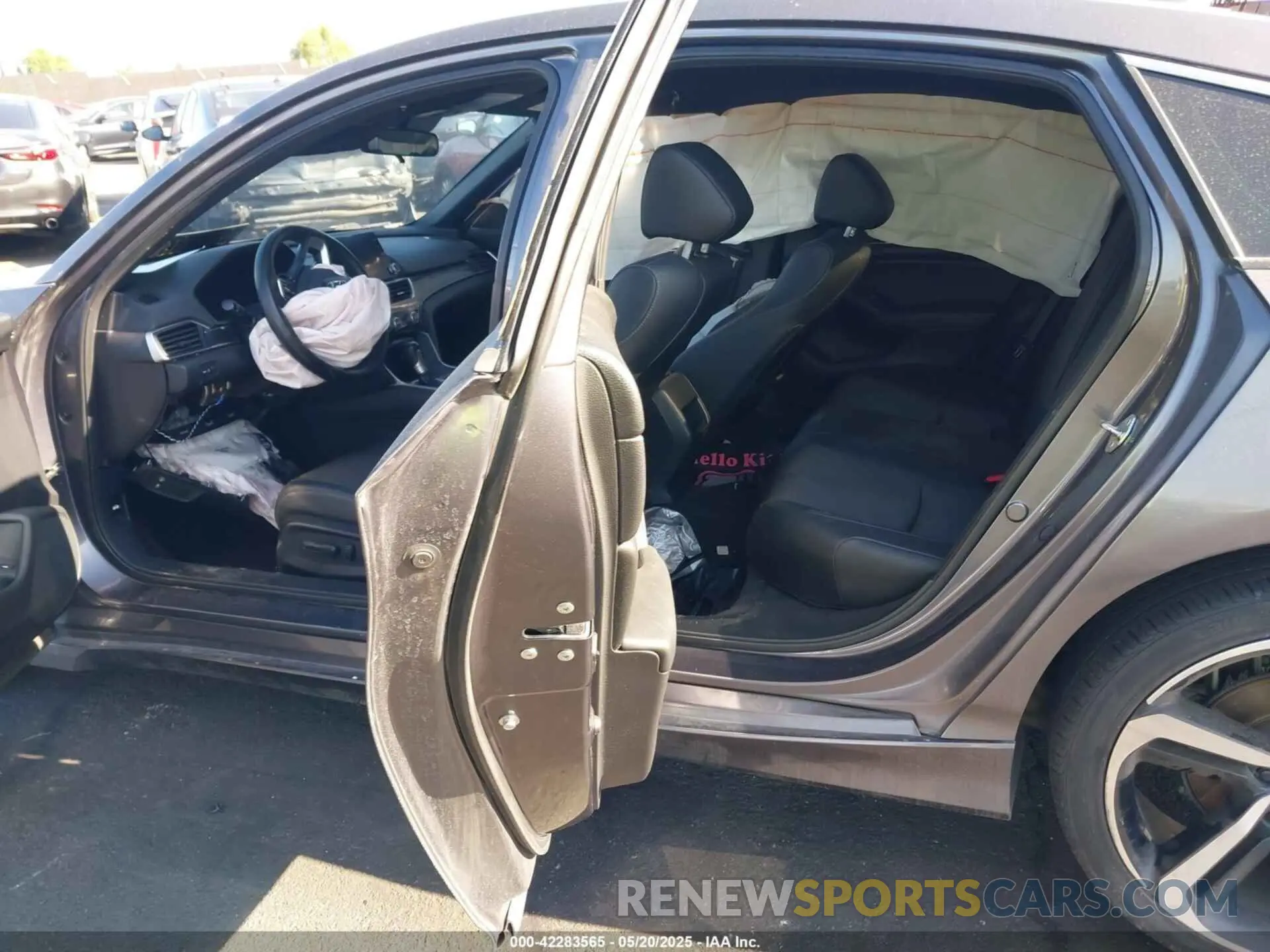 8 Photograph of a damaged car 1HGCV1F35KA018546 HONDA ACCORD 2019