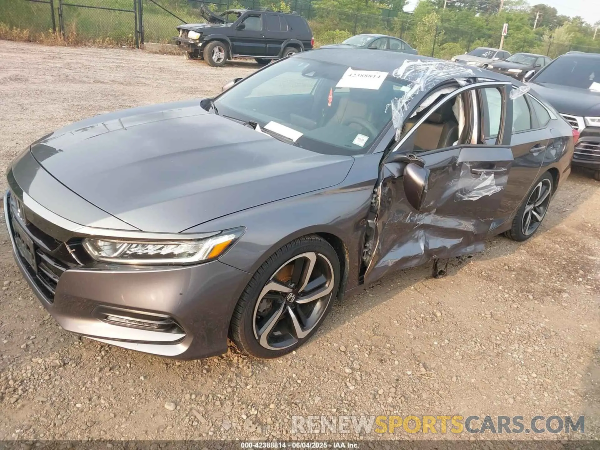 2 Photograph of a damaged car 1HGCV1F35KA048761 HONDA ACCORD 2019
