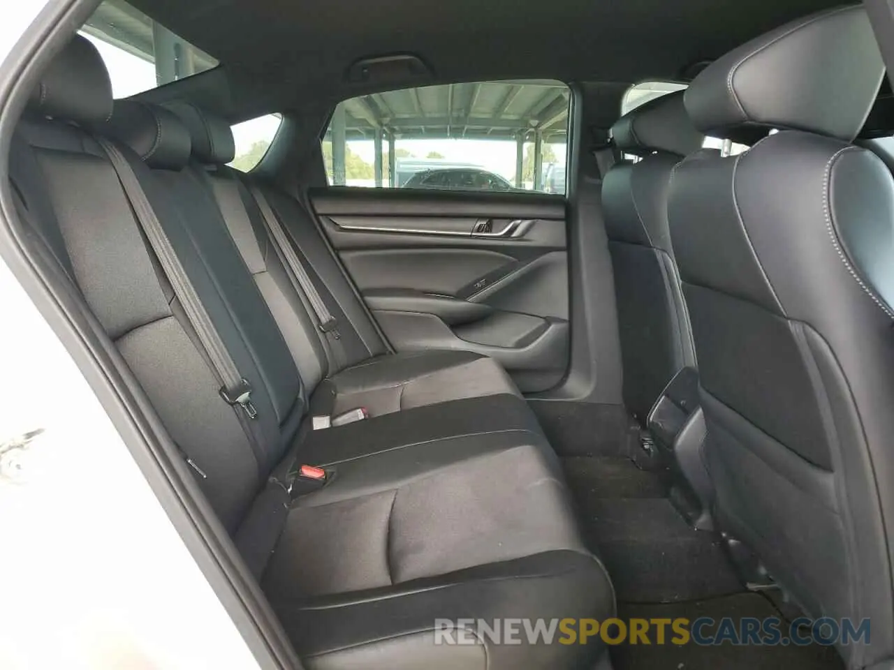10 Photograph of a damaged car 1HGCV1F35KA049568 HONDA ACCORD 2019