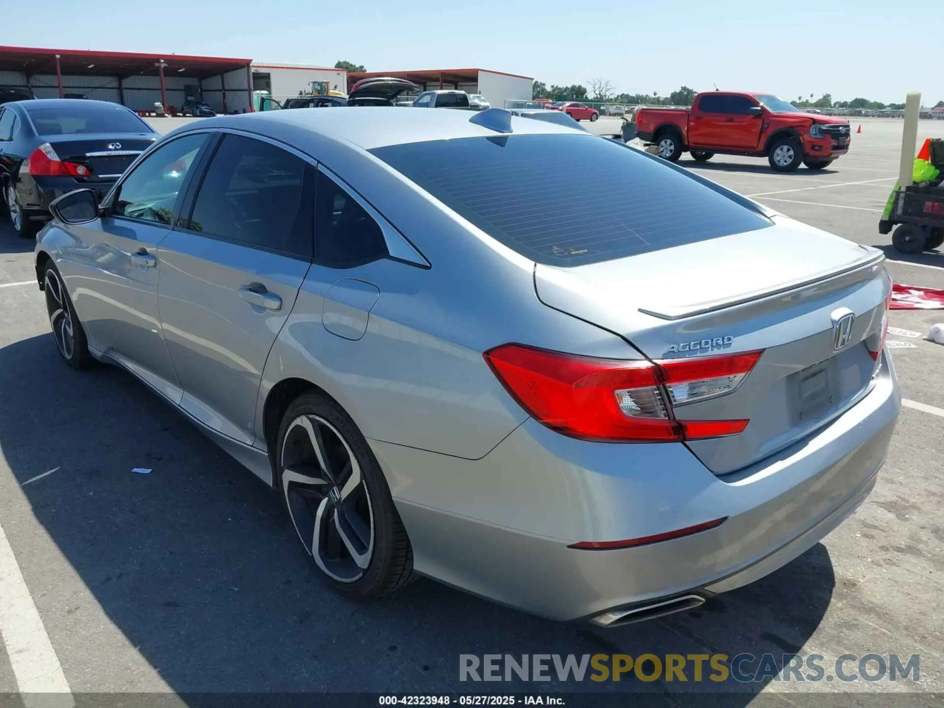 3 Photograph of a damaged car 1HGCV1F35KA051787 HONDA ACCORD 2019