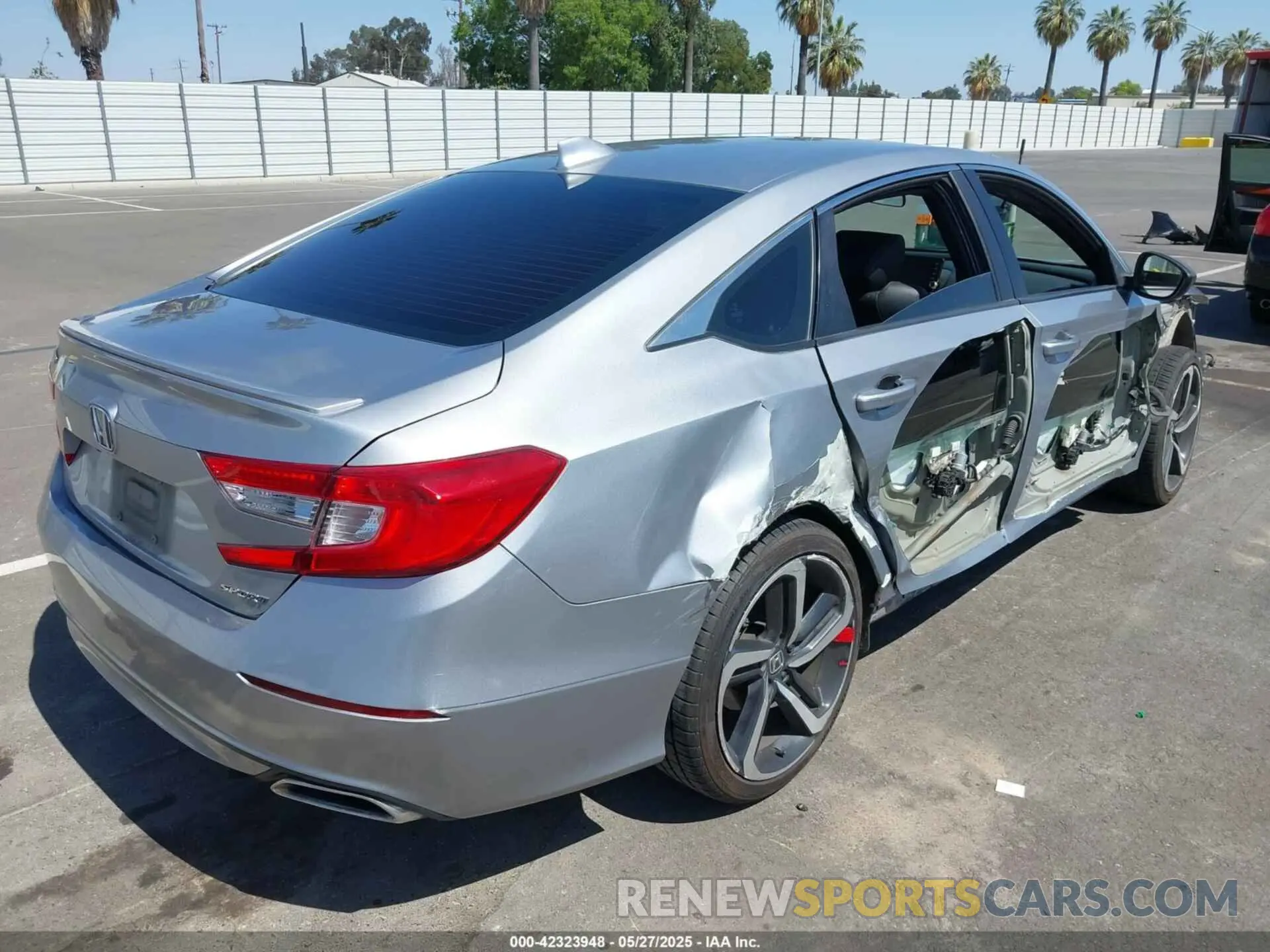 4 Photograph of a damaged car 1HGCV1F35KA051787 HONDA ACCORD 2019