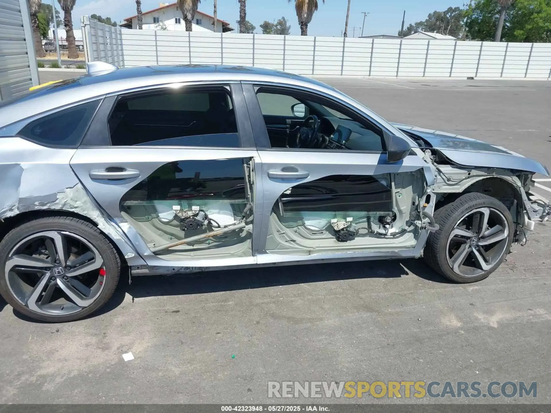 6 Photograph of a damaged car 1HGCV1F35KA051787 HONDA ACCORD 2019