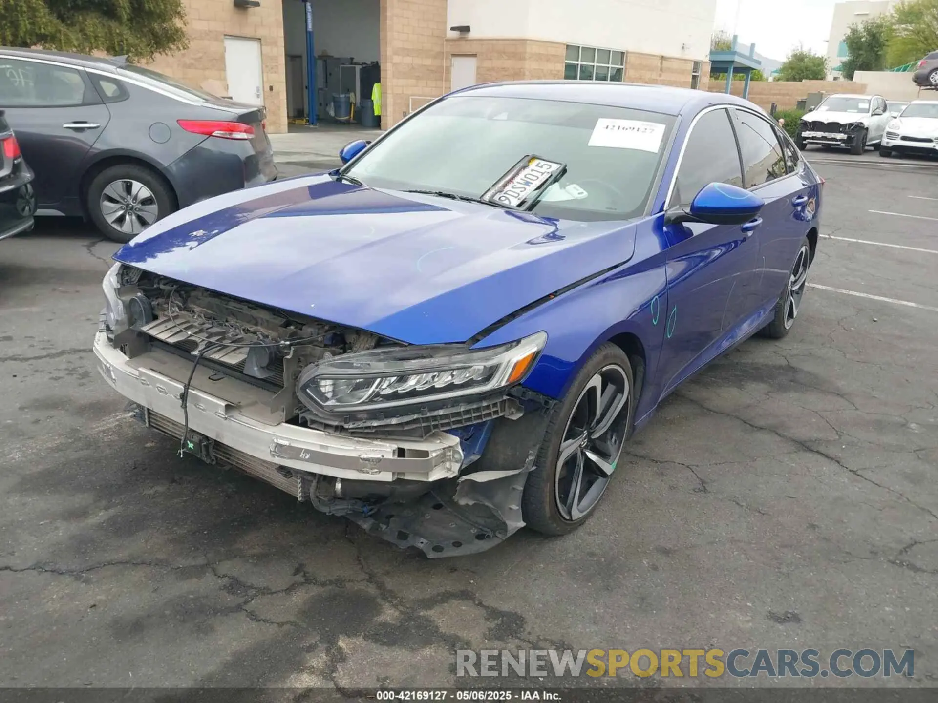 15 Photograph of a damaged car 1HGCV1F35KA083073 HONDA ACCORD 2019