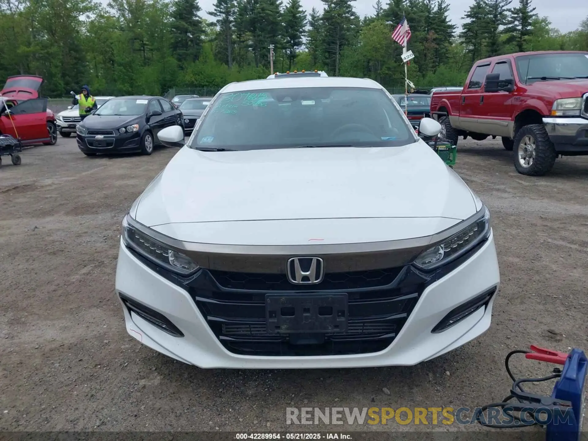 13 Photograph of a damaged car 1HGCV1F35KA088516 HONDA ACCORD 2019