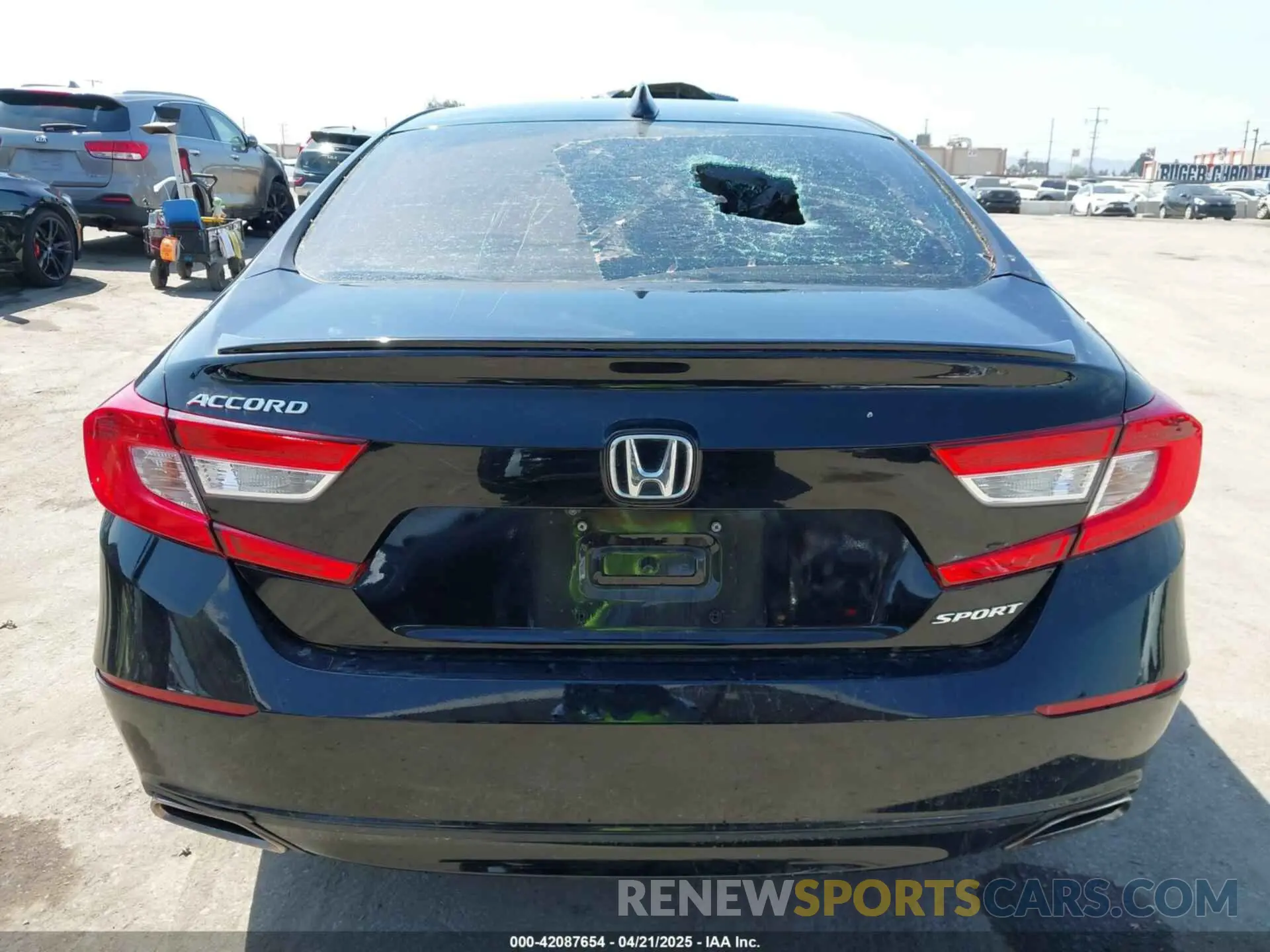 16 Photograph of a damaged car 1HGCV1F35KA095840 HONDA ACCORD 2019