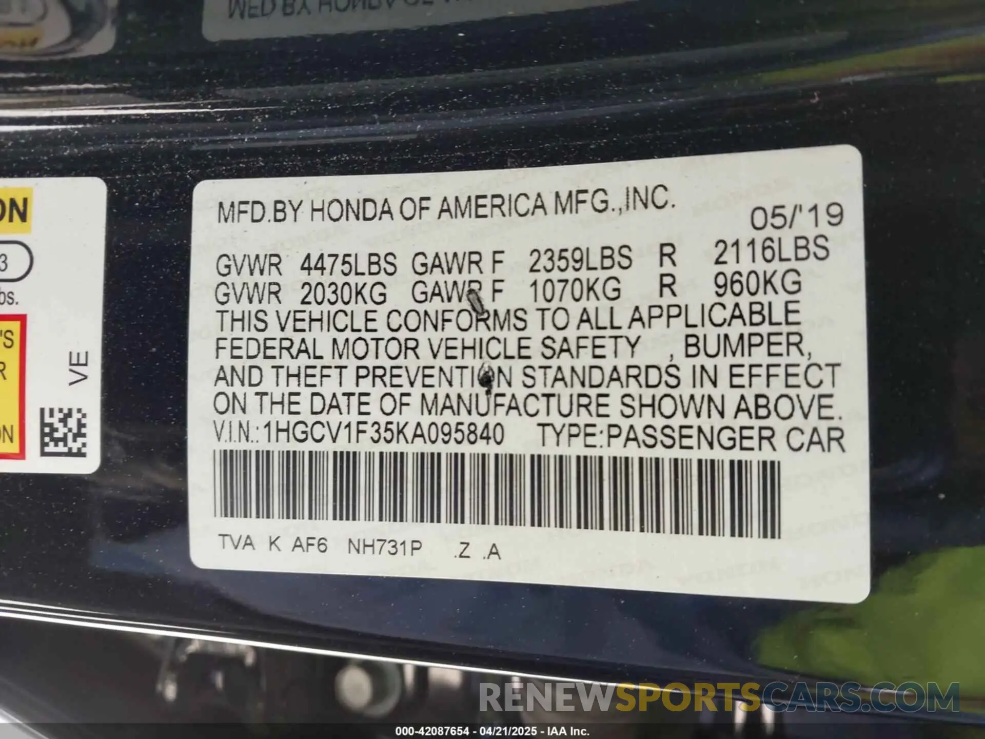 9 Photograph of a damaged car 1HGCV1F35KA095840 HONDA ACCORD 2019