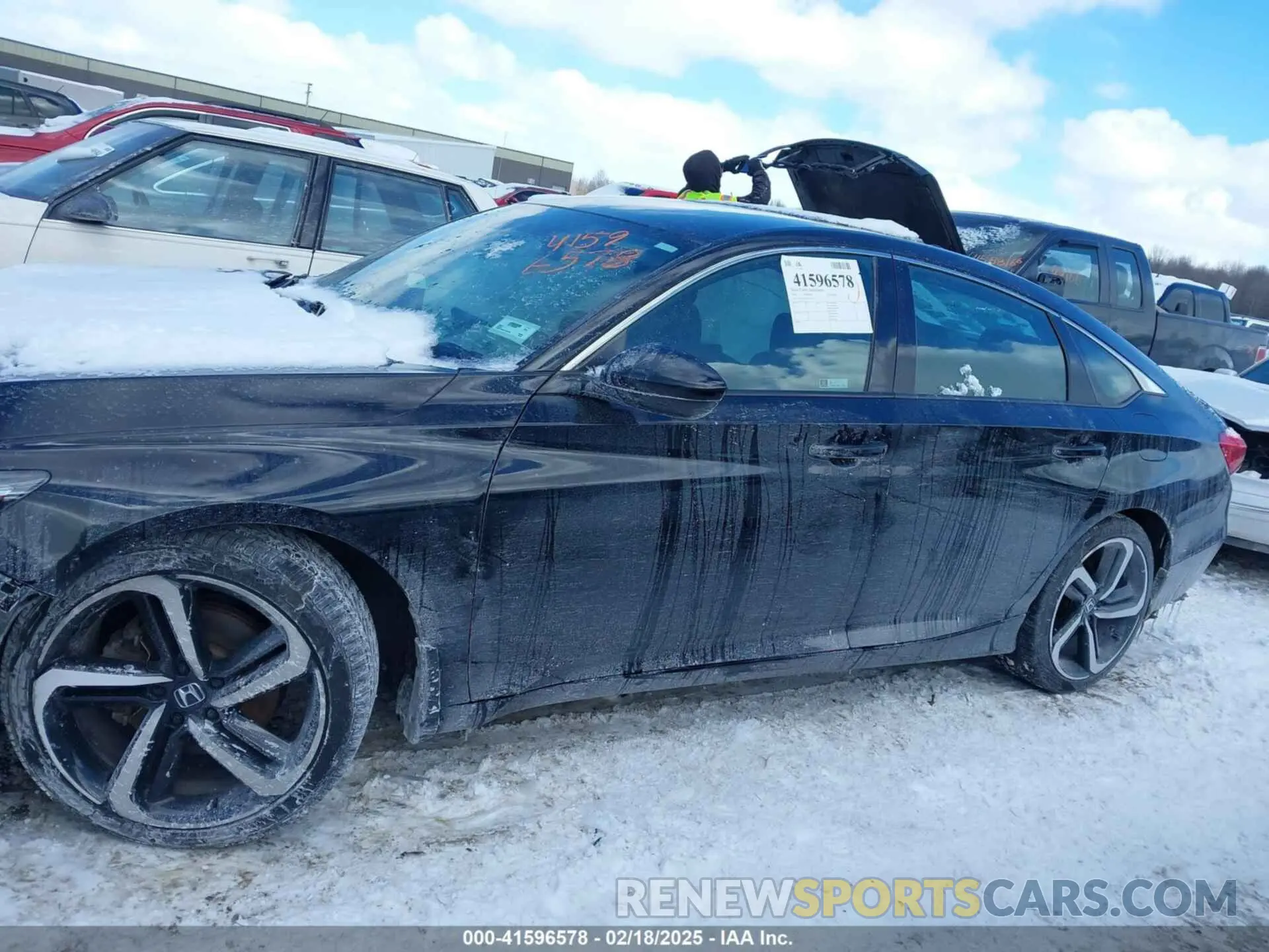 15 Photograph of a damaged car 1HGCV1F35KA158726 HONDA ACCORD 2019