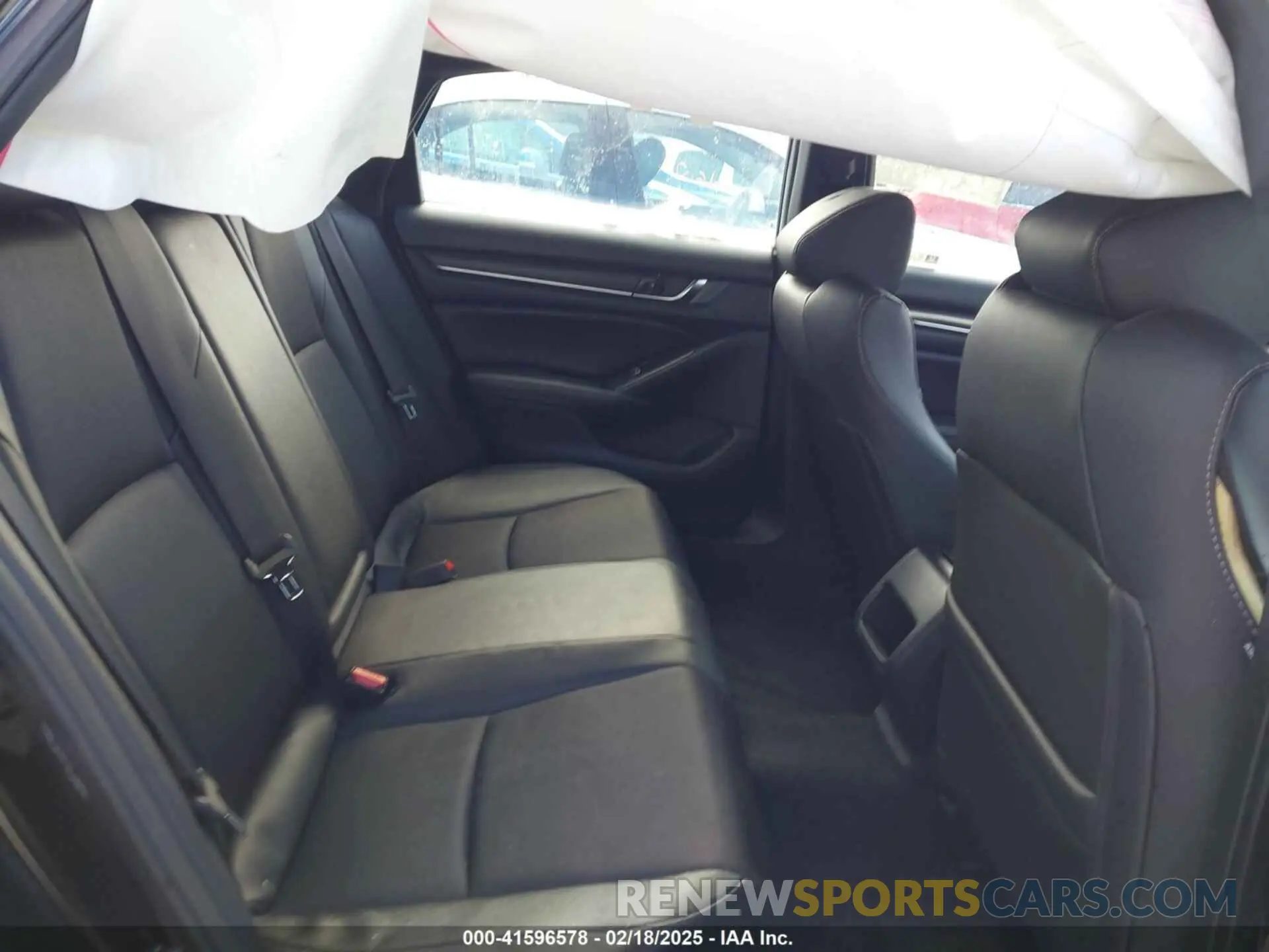 8 Photograph of a damaged car 1HGCV1F35KA158726 HONDA ACCORD 2019