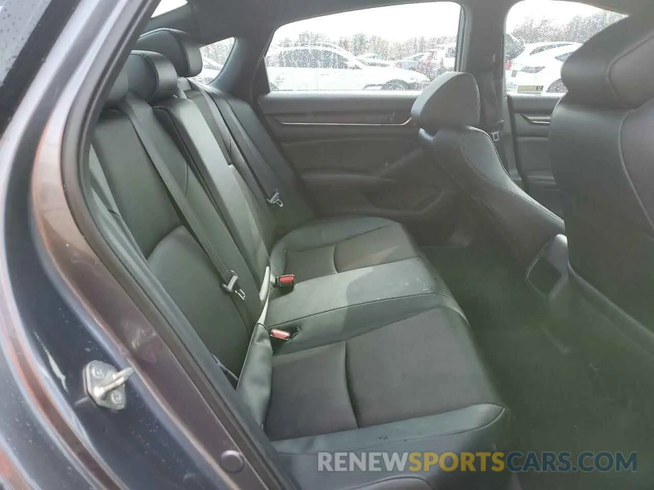 10 Photograph of a damaged car 1HGCV1F35KA162517 HONDA ACCORD 2019