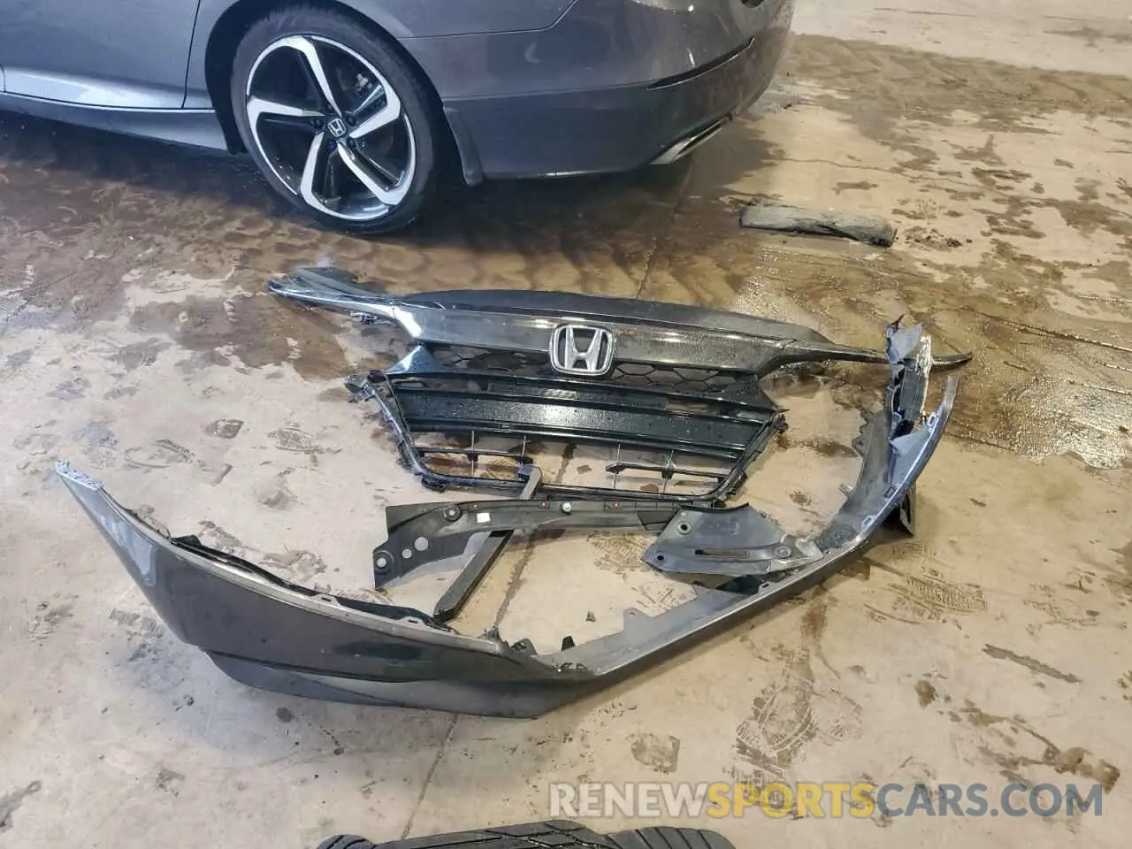 12 Photograph of a damaged car 1HGCV1F35KA162999 HONDA ACCORD 2019