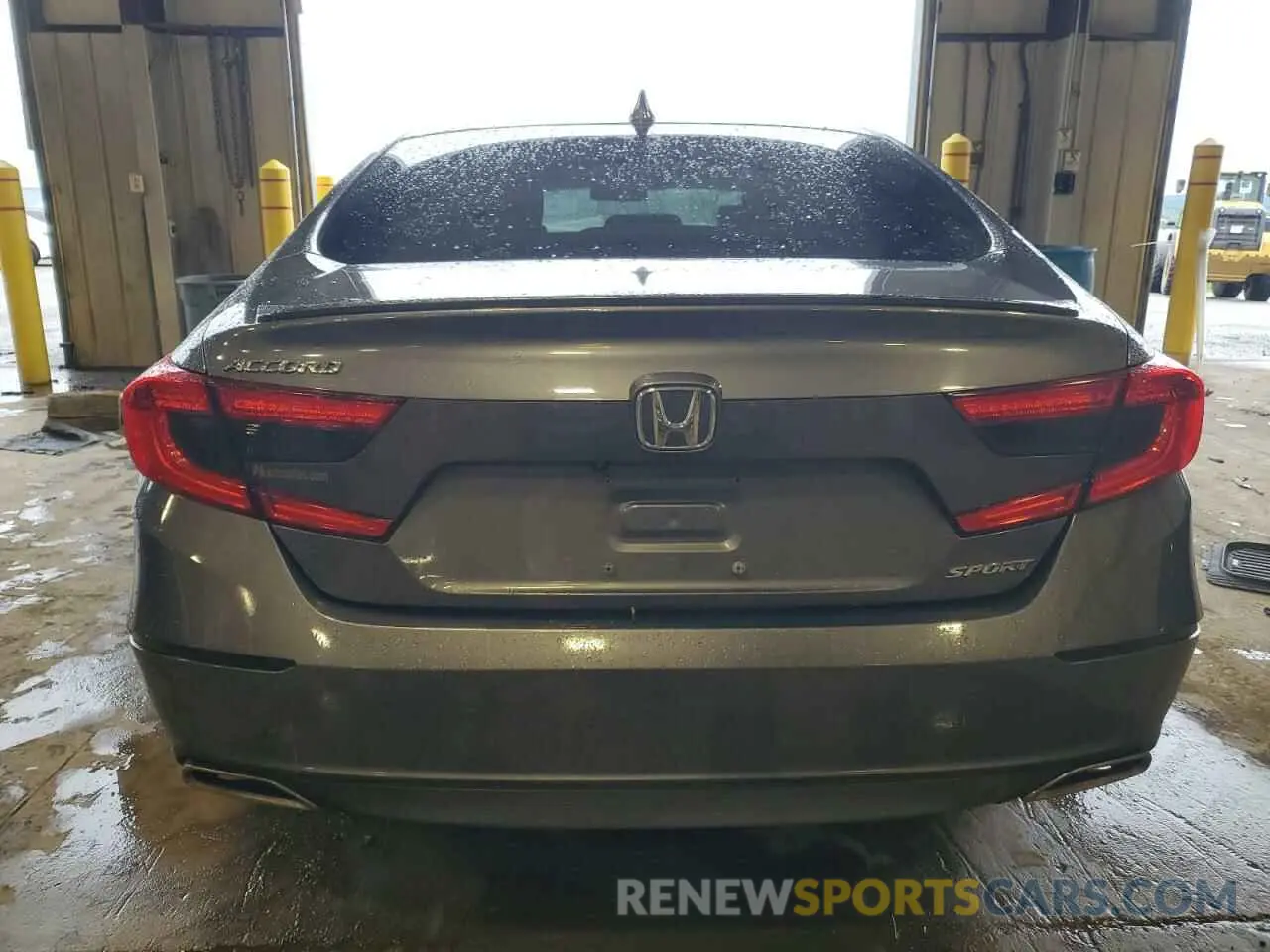 6 Photograph of a damaged car 1HGCV1F35KA162999 HONDA ACCORD 2019
