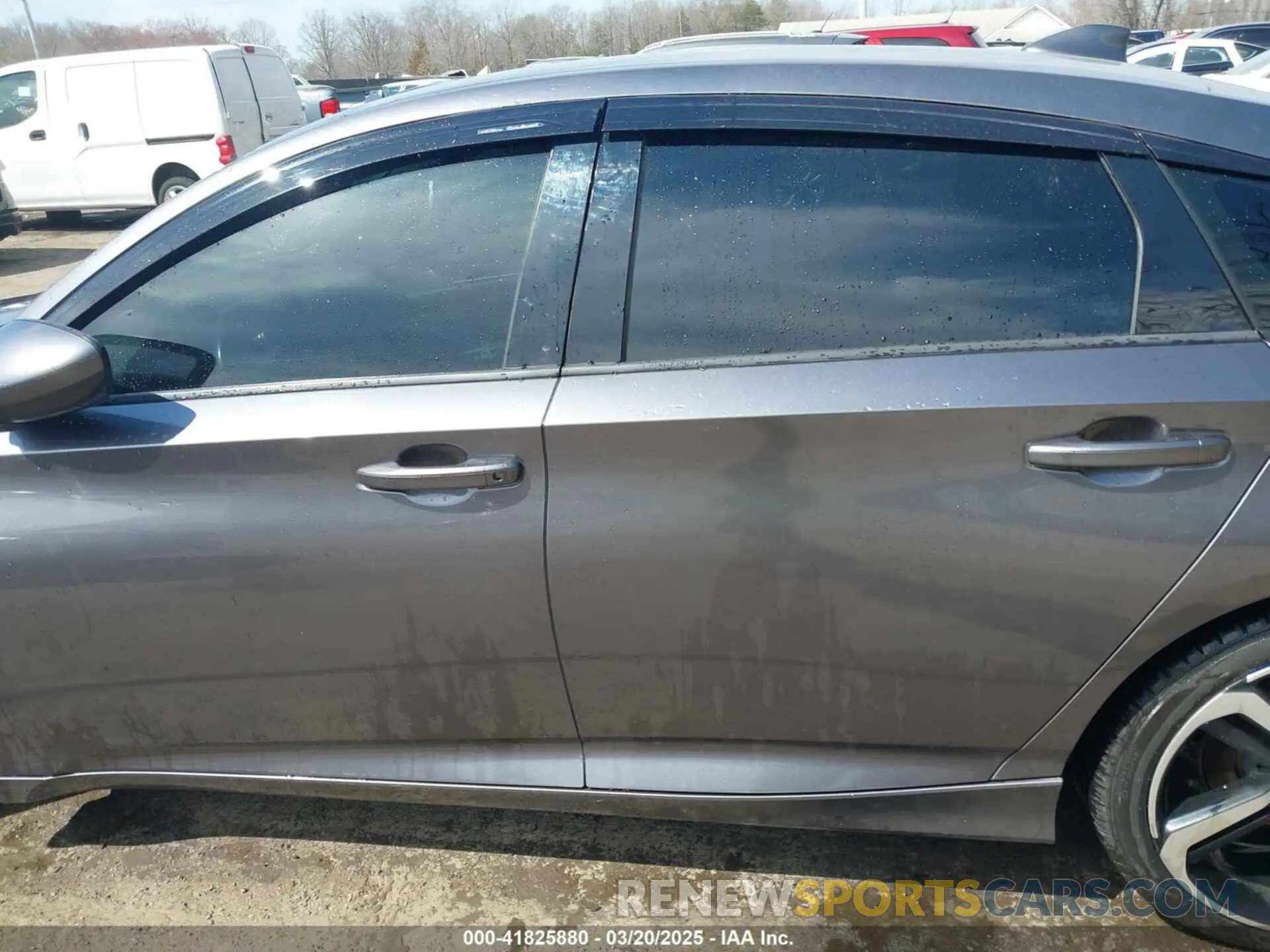13 Photograph of a damaged car 1HGCV1F35KA171945 HONDA ACCORD 2019