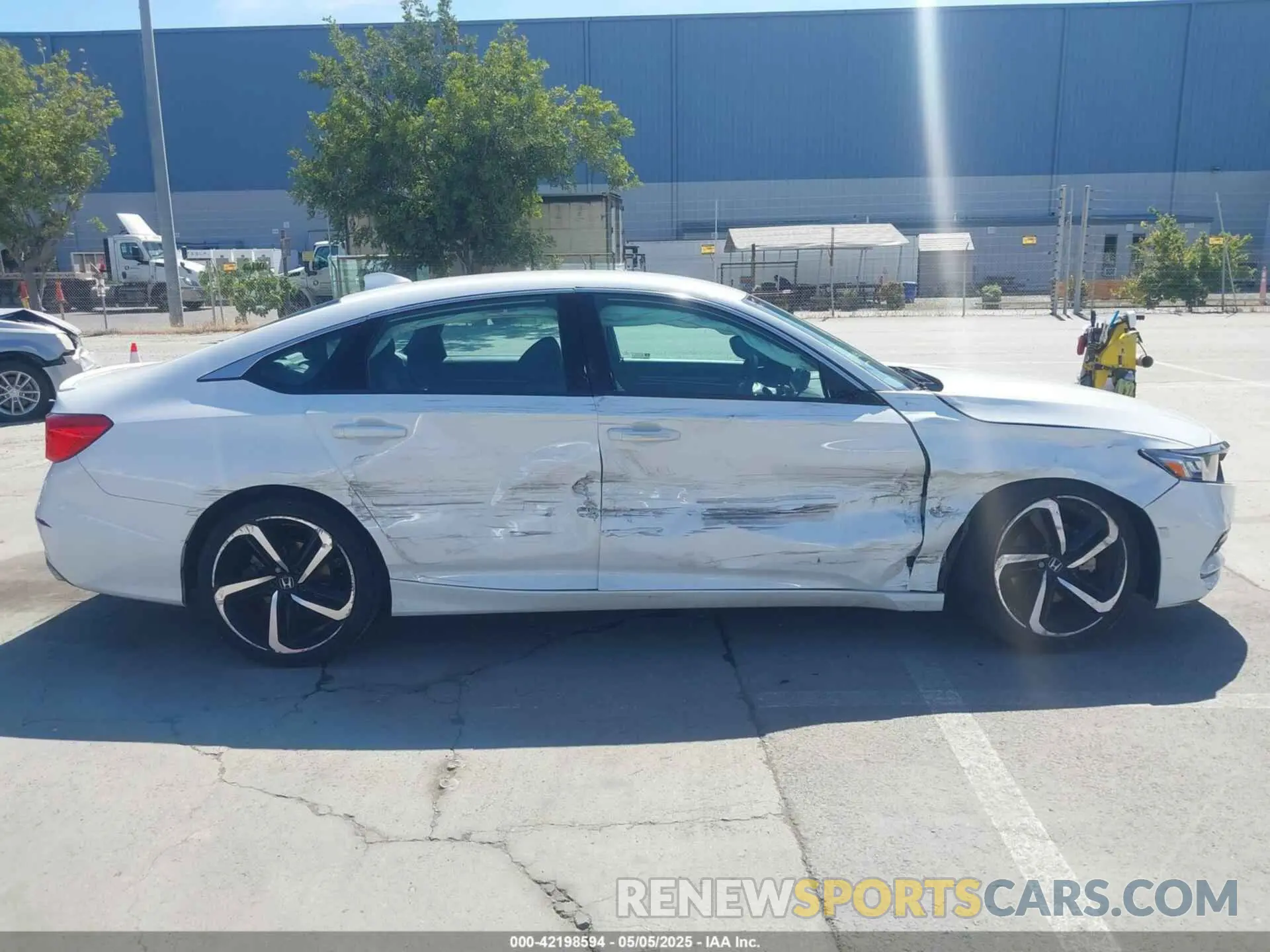 13 Photograph of a damaged car 1HGCV1F35KA173534 HONDA ACCORD 2019