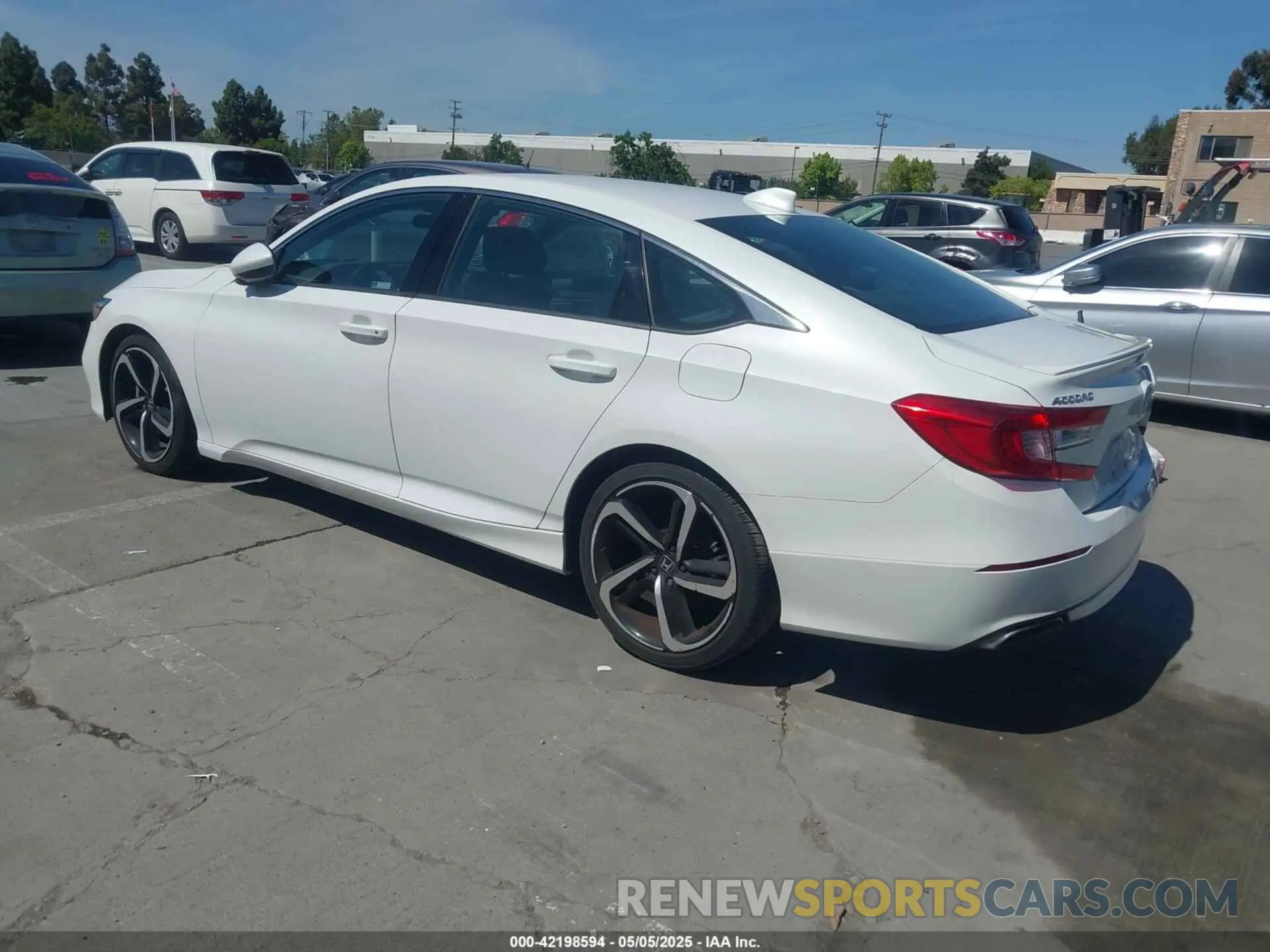 3 Photograph of a damaged car 1HGCV1F35KA173534 HONDA ACCORD 2019