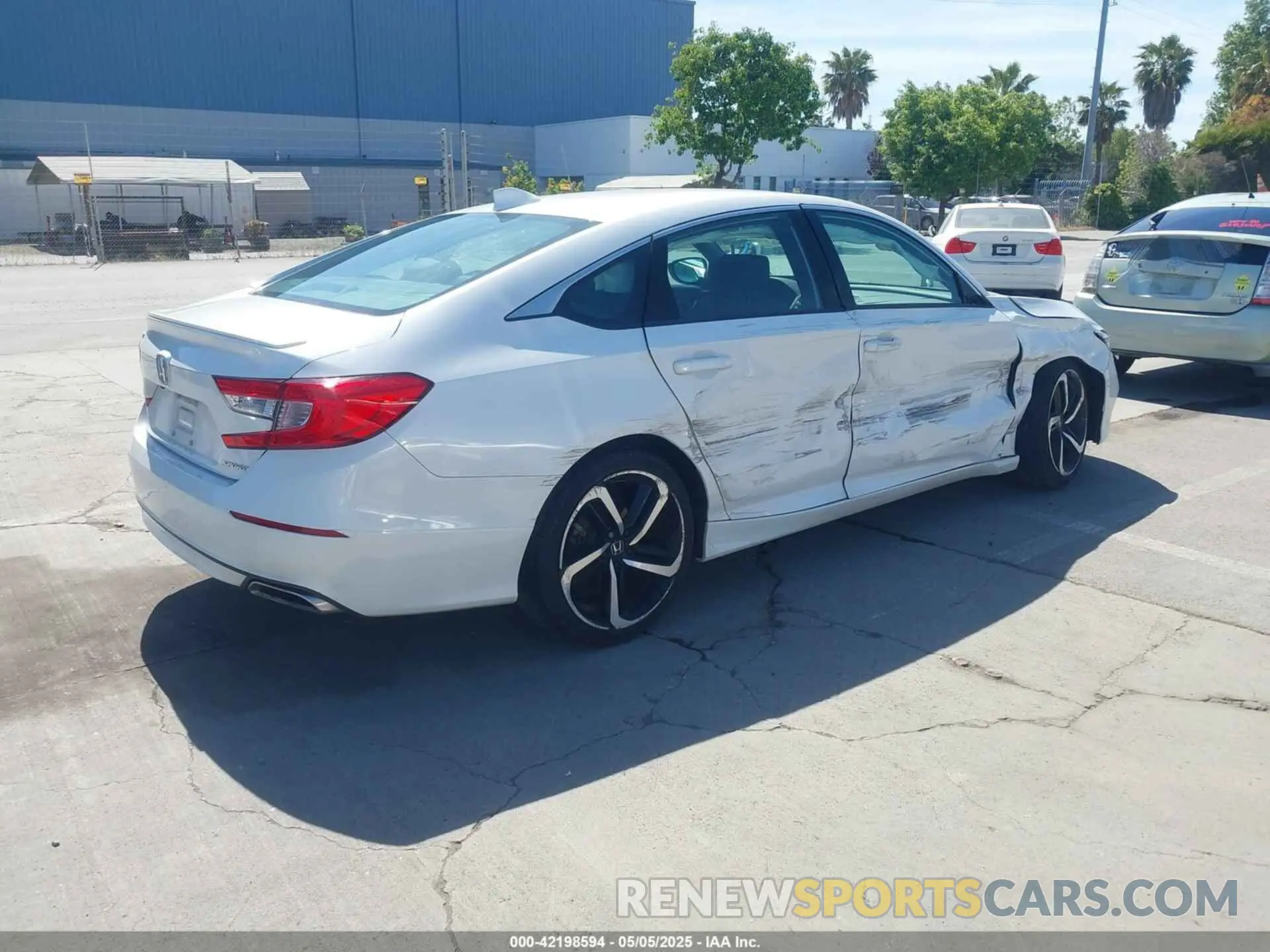 4 Photograph of a damaged car 1HGCV1F35KA173534 HONDA ACCORD 2019