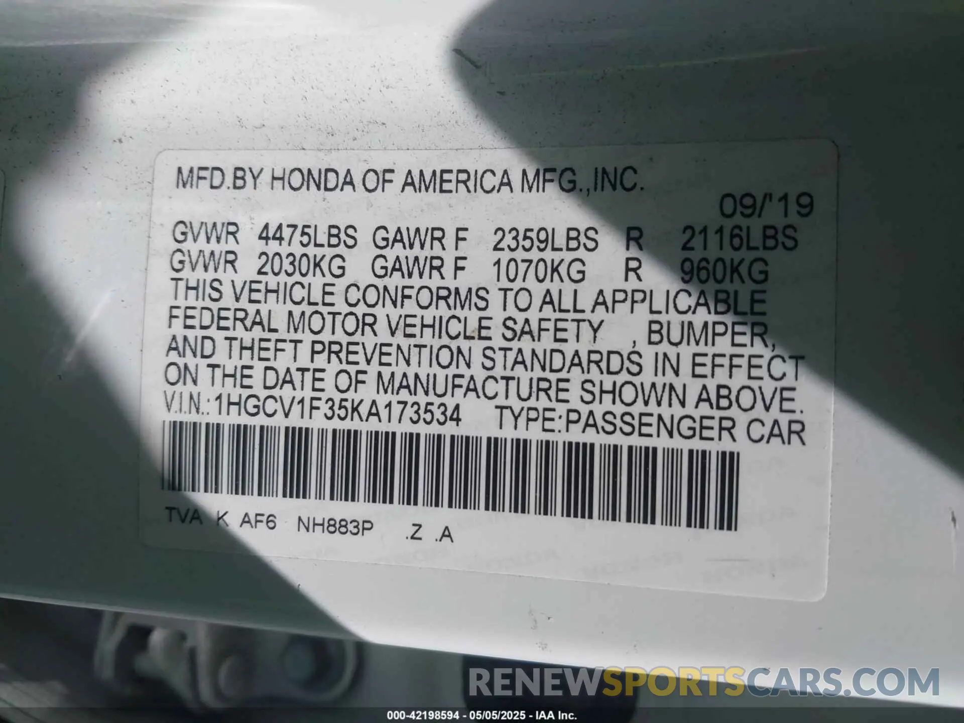 9 Photograph of a damaged car 1HGCV1F35KA173534 HONDA ACCORD 2019