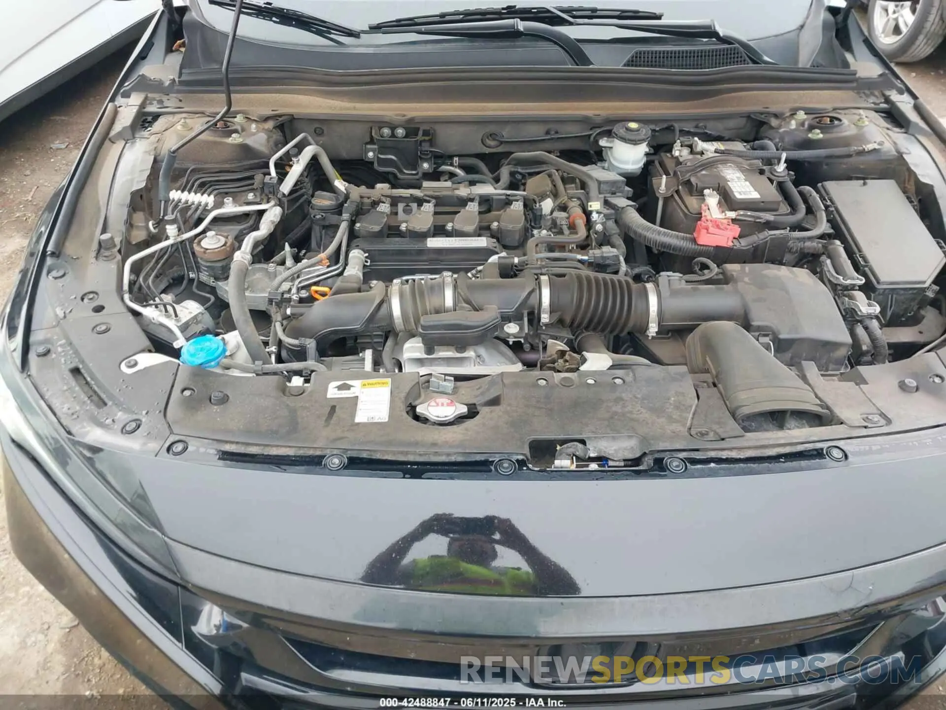 10 Photograph of a damaged car 1HGCV1F36KA004414 HONDA ACCORD 2019
