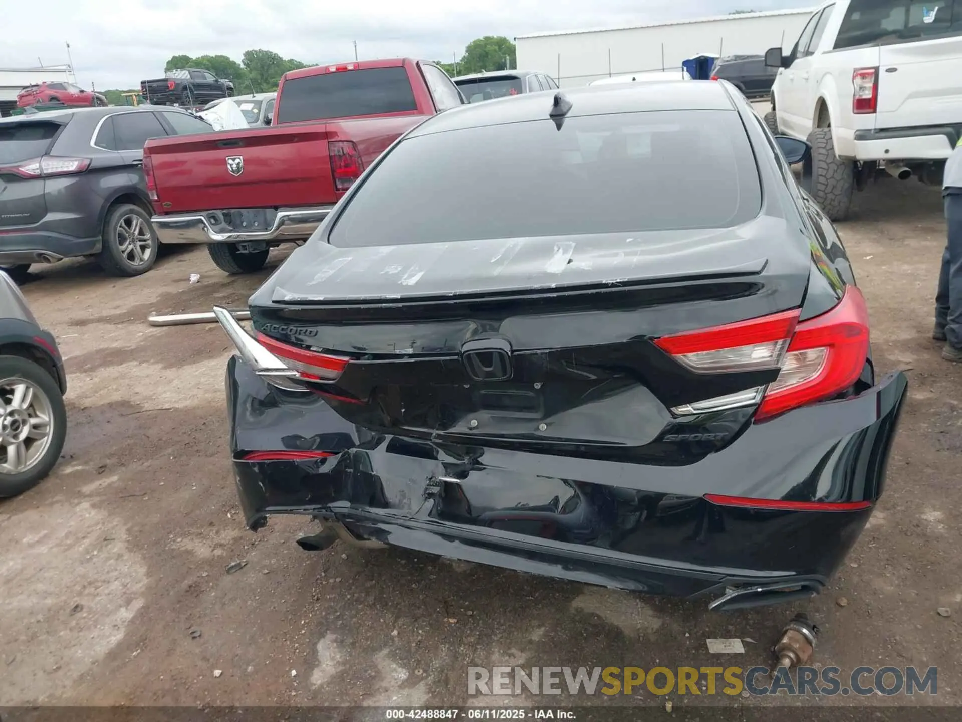 16 Photograph of a damaged car 1HGCV1F36KA004414 HONDA ACCORD 2019