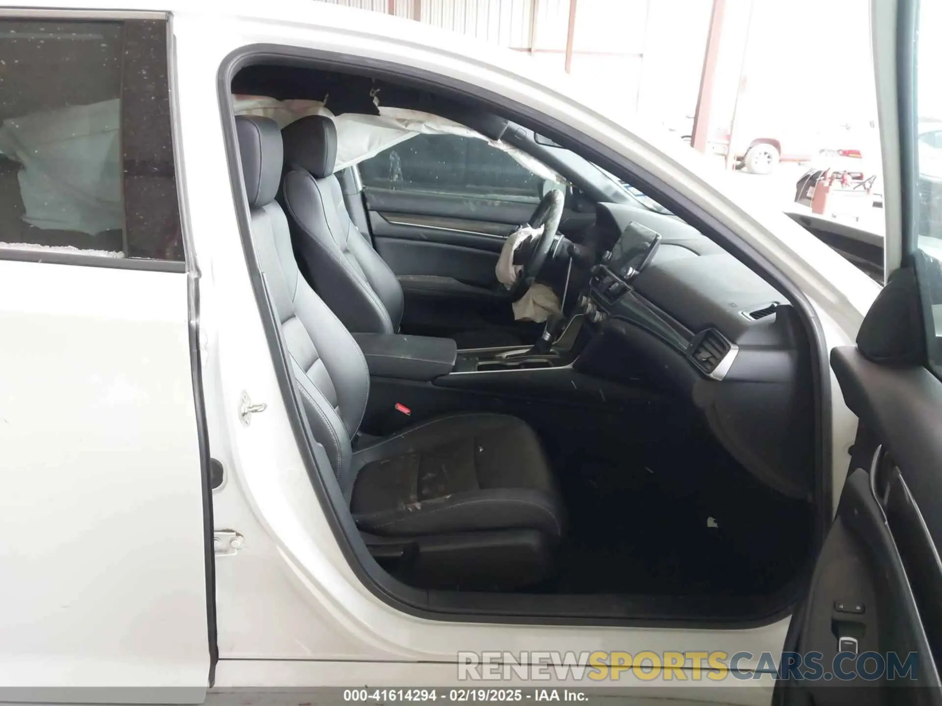 5 Photograph of a damaged car 1HGCV1F36KA019110 HONDA ACCORD 2019